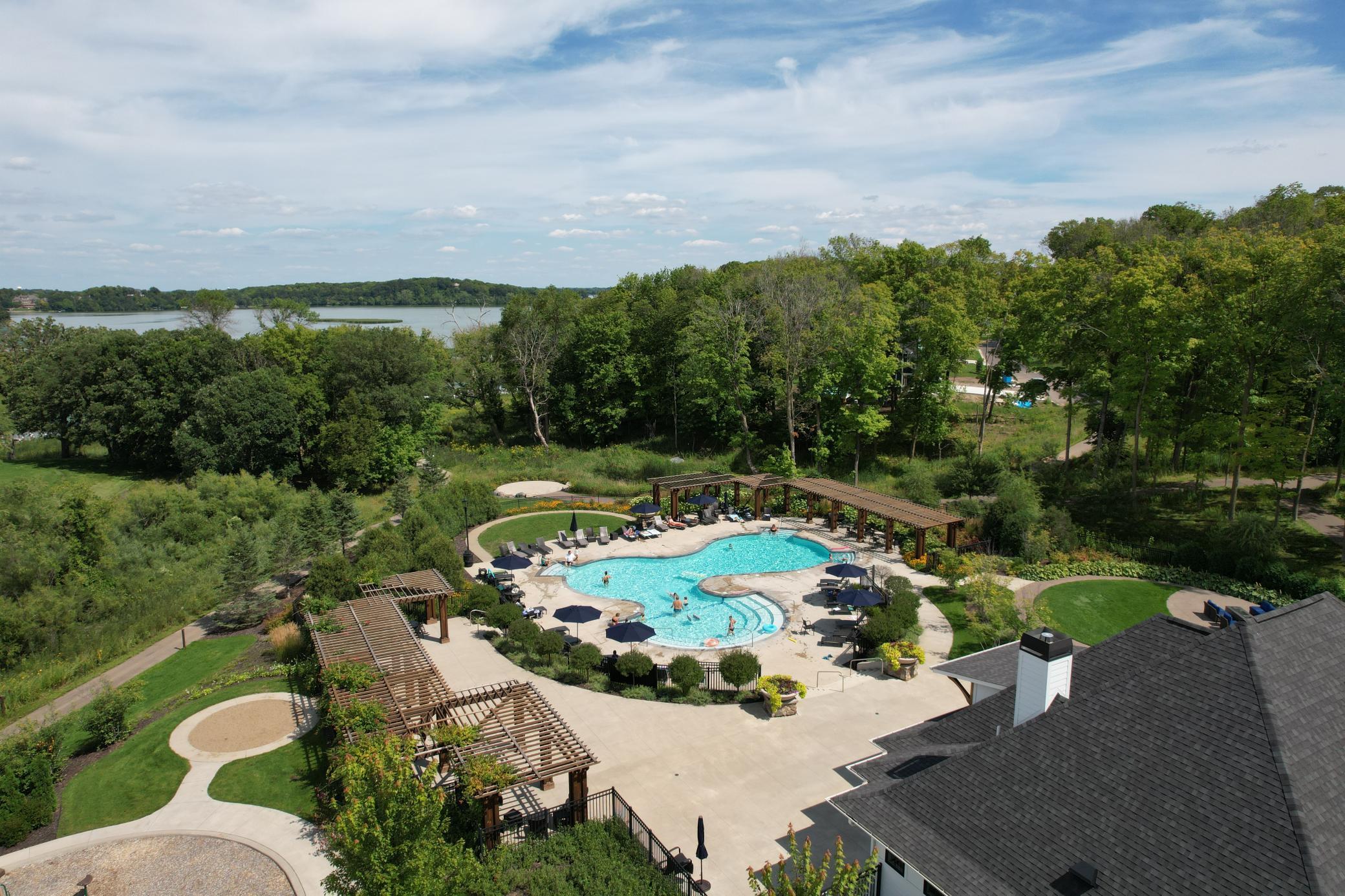4264 Woodland Ct, Minnetrista, MN 55331