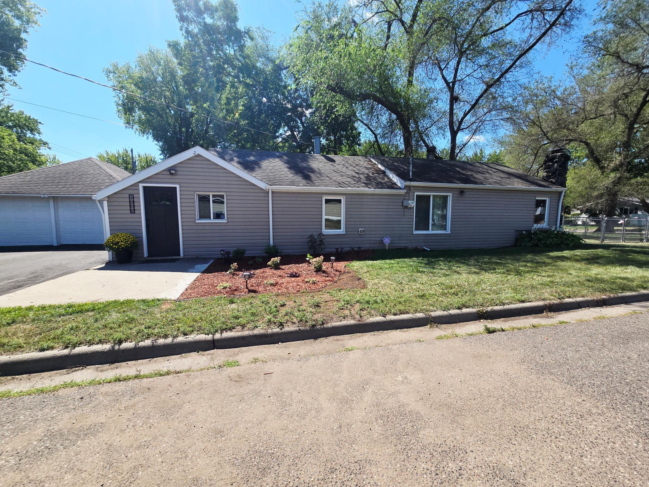 1202 11th Ave SE, Saint Cloud, MN 56304