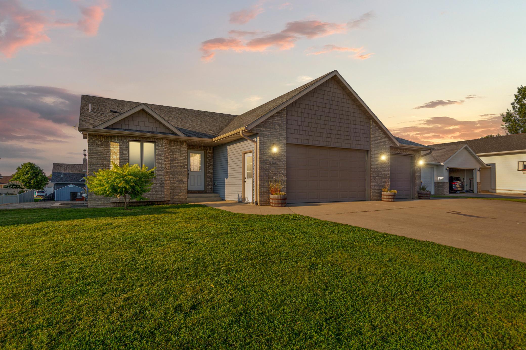 1390 18th St SE, Owatonna, MN 55060