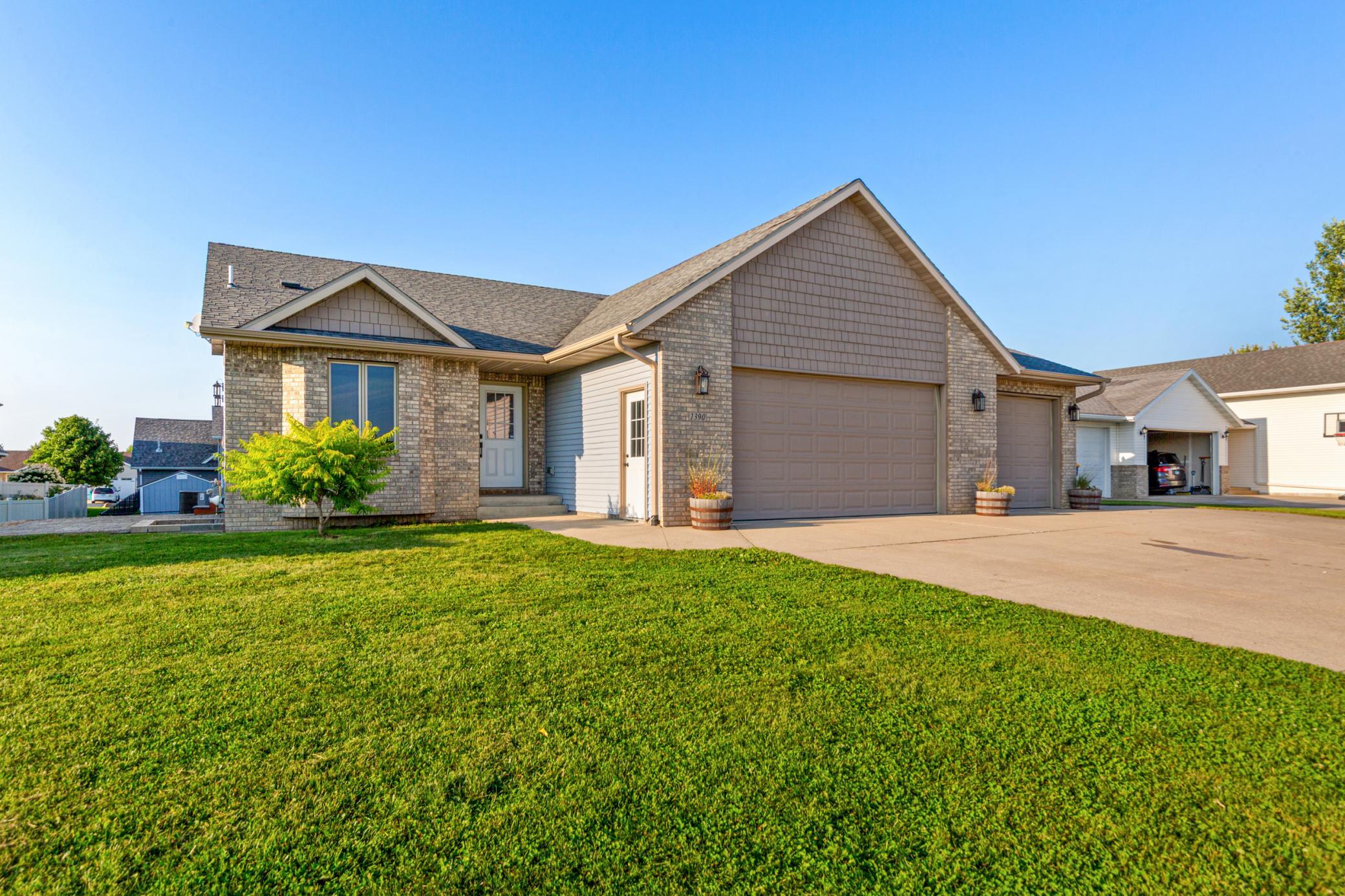 1390 18th St SE, Owatonna, MN 55060