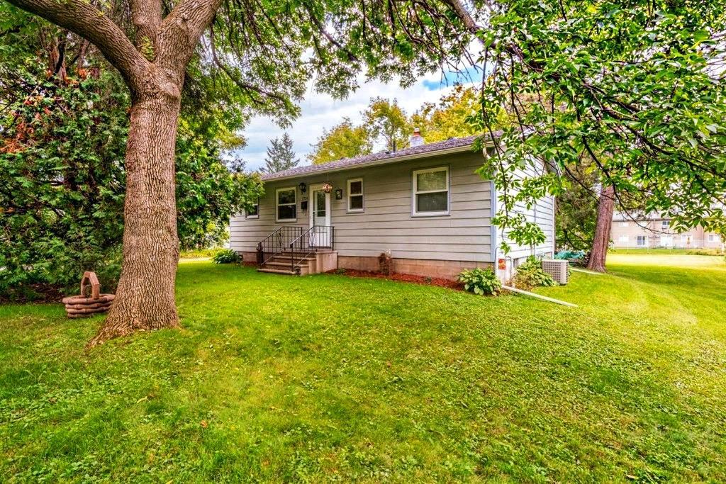 1704 Doddridge Ave, Cloquet, MN 55720