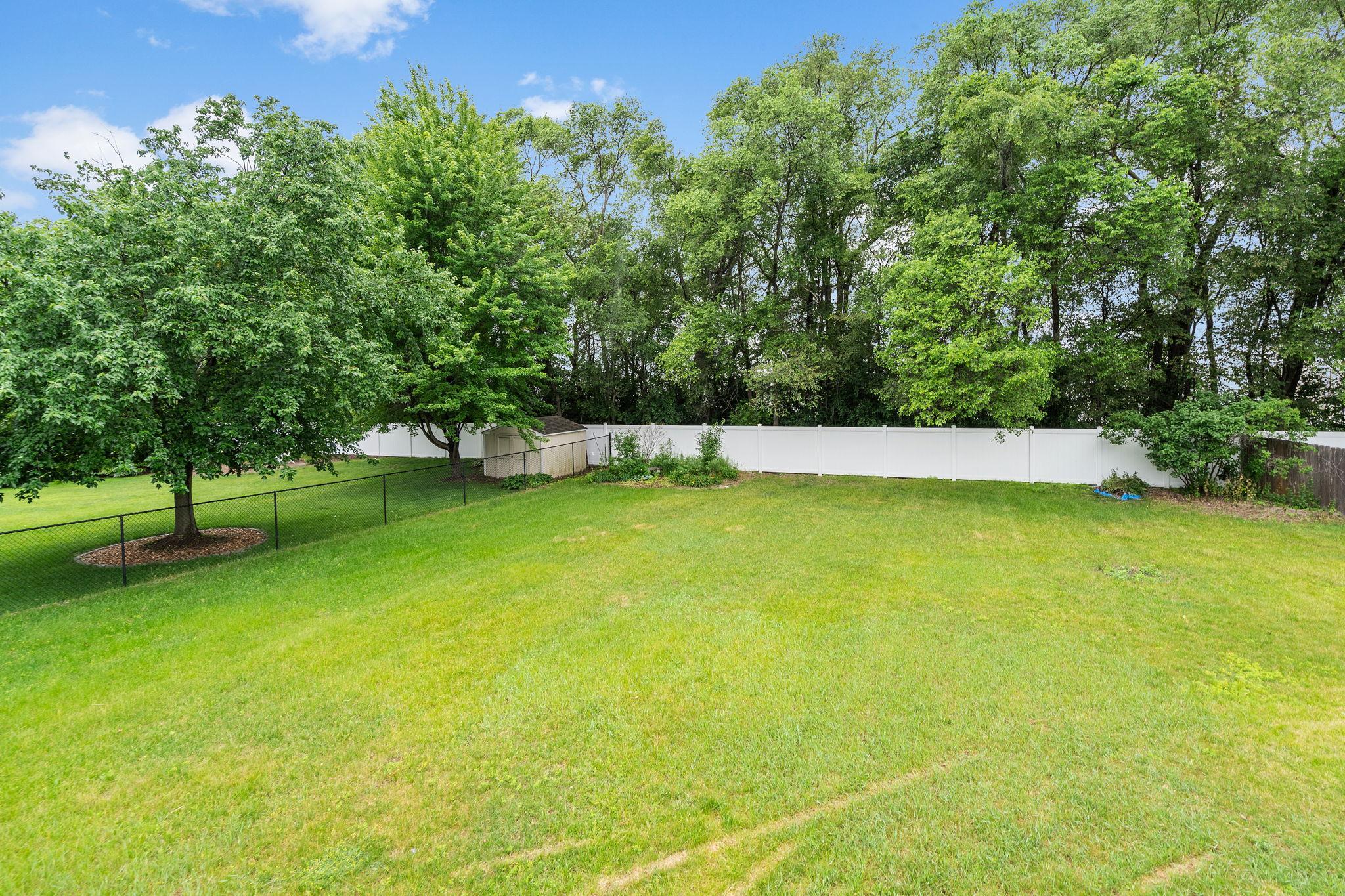 6284 Corwin Ct, Inver Grove Heights, MN 55076
