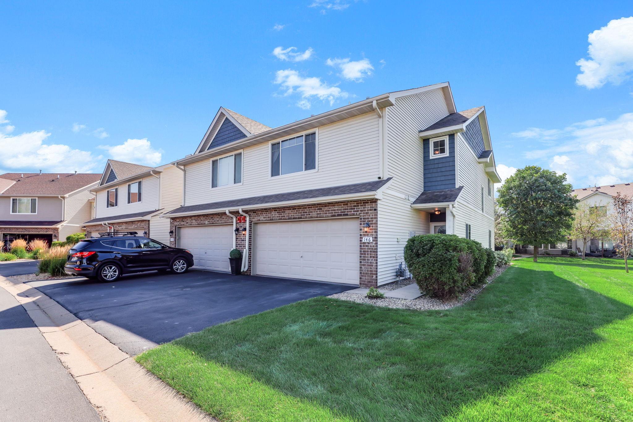 146 Shetland Ln, Lino Lakes, MN 55014