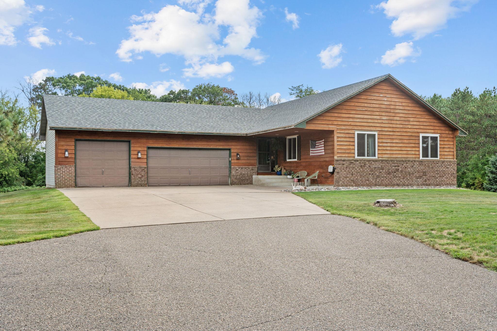 2450 177th Ln NW, Andover, MN 55304