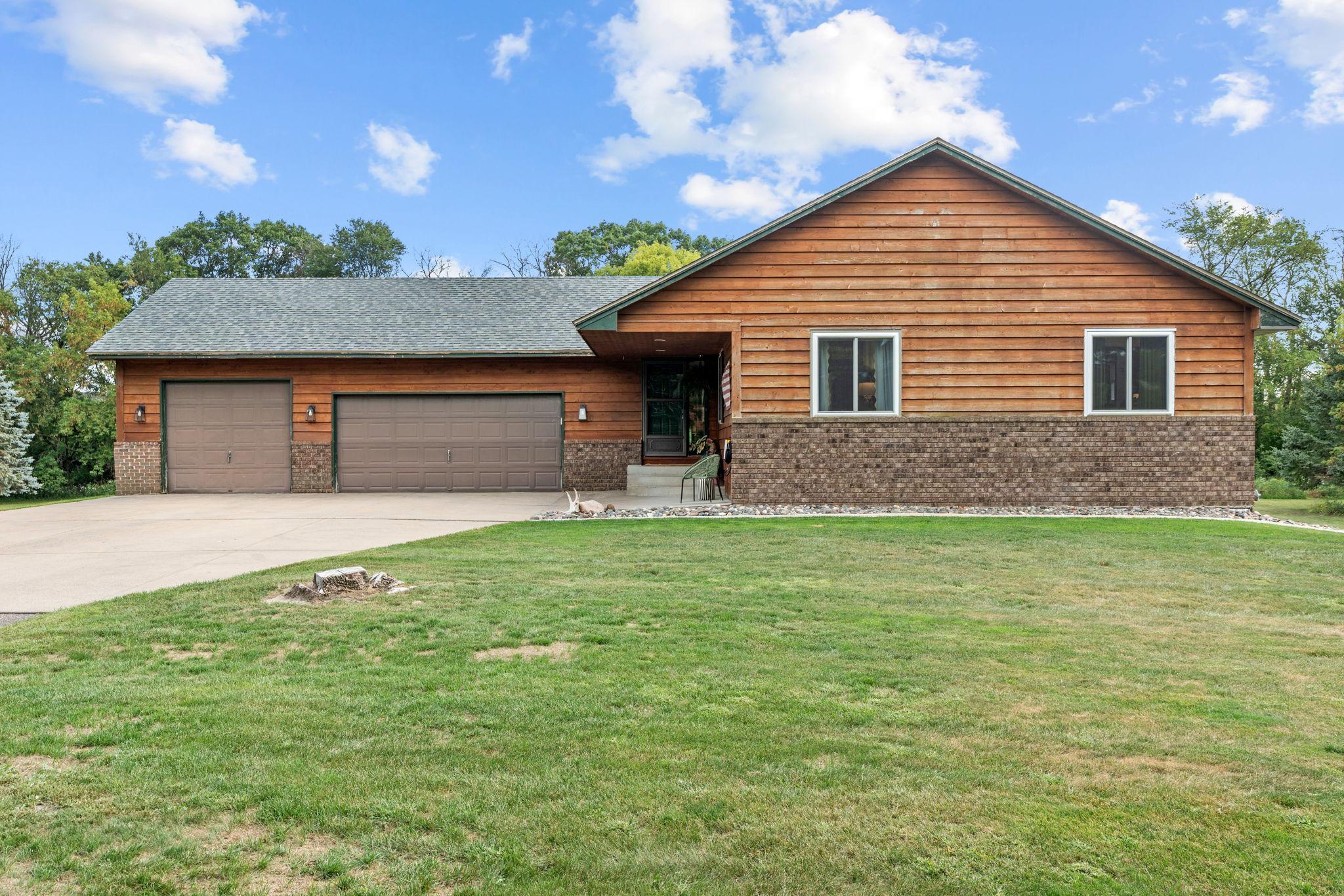 2450 177th Ln NW, Andover, MN 55304