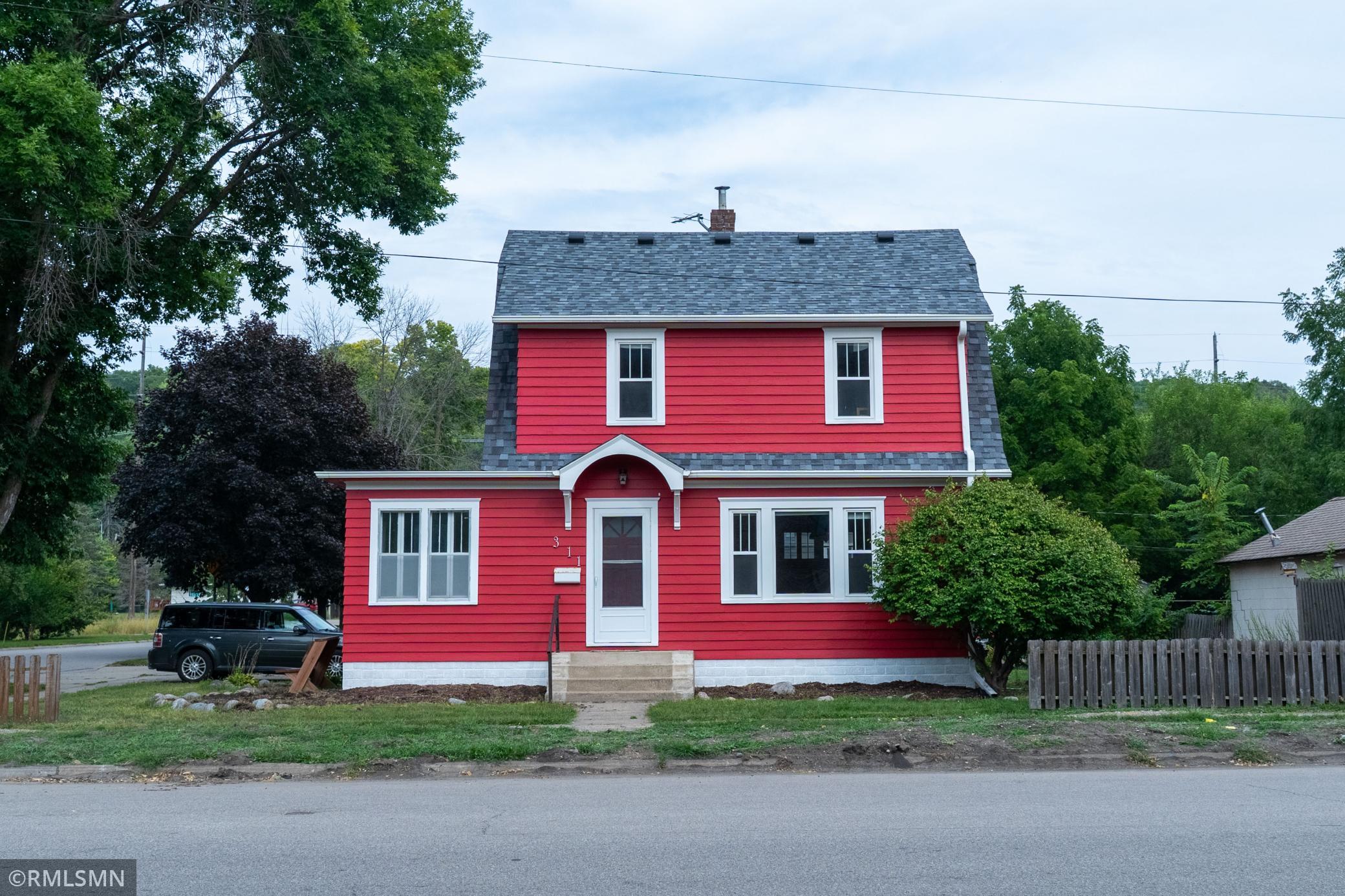 311 Varner St N, Jordan, MN 55352