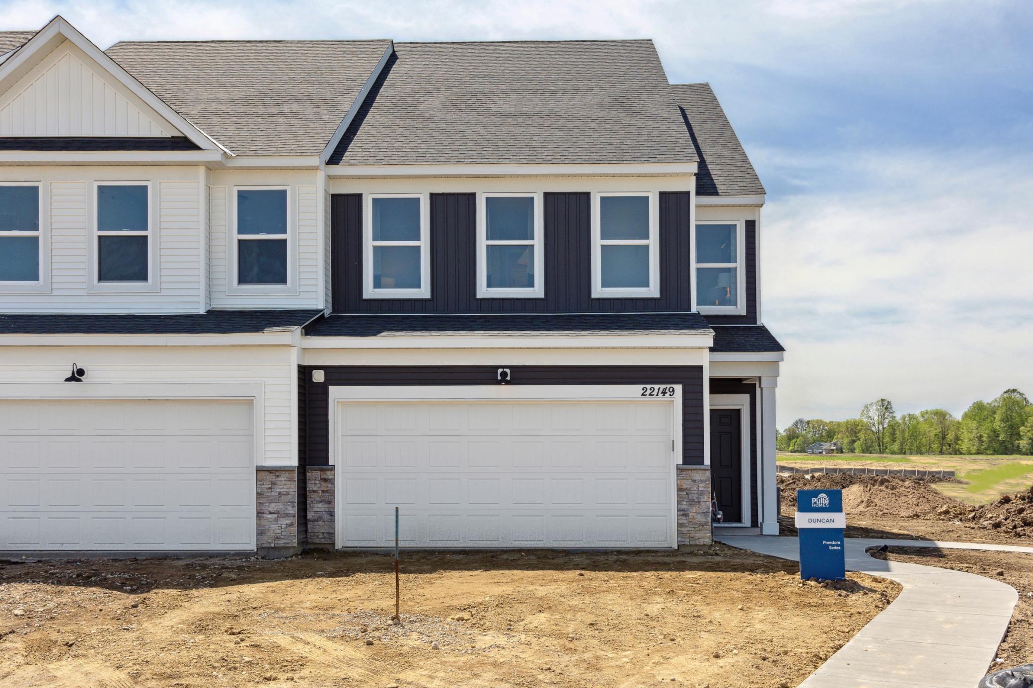 22144 Harvest Ave, Rogers, MN 55374