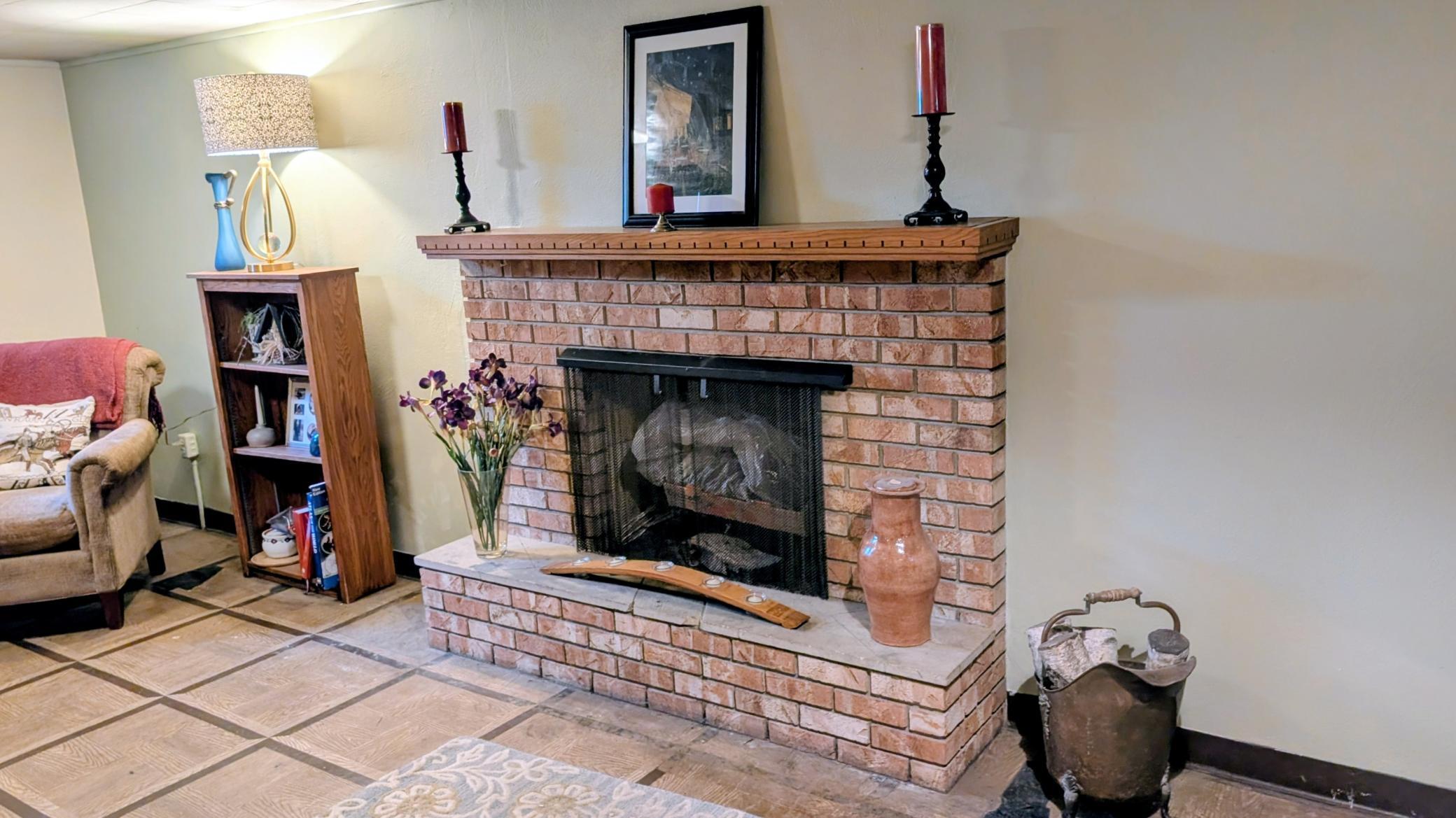 1207 22nd Ave S, Moorhead, MN 56560