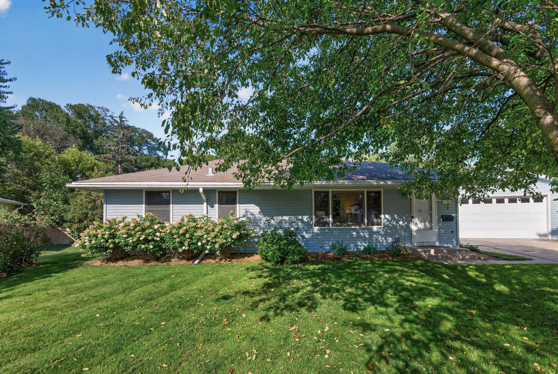 4500 Nord Dr, Bloomington, MN 55437