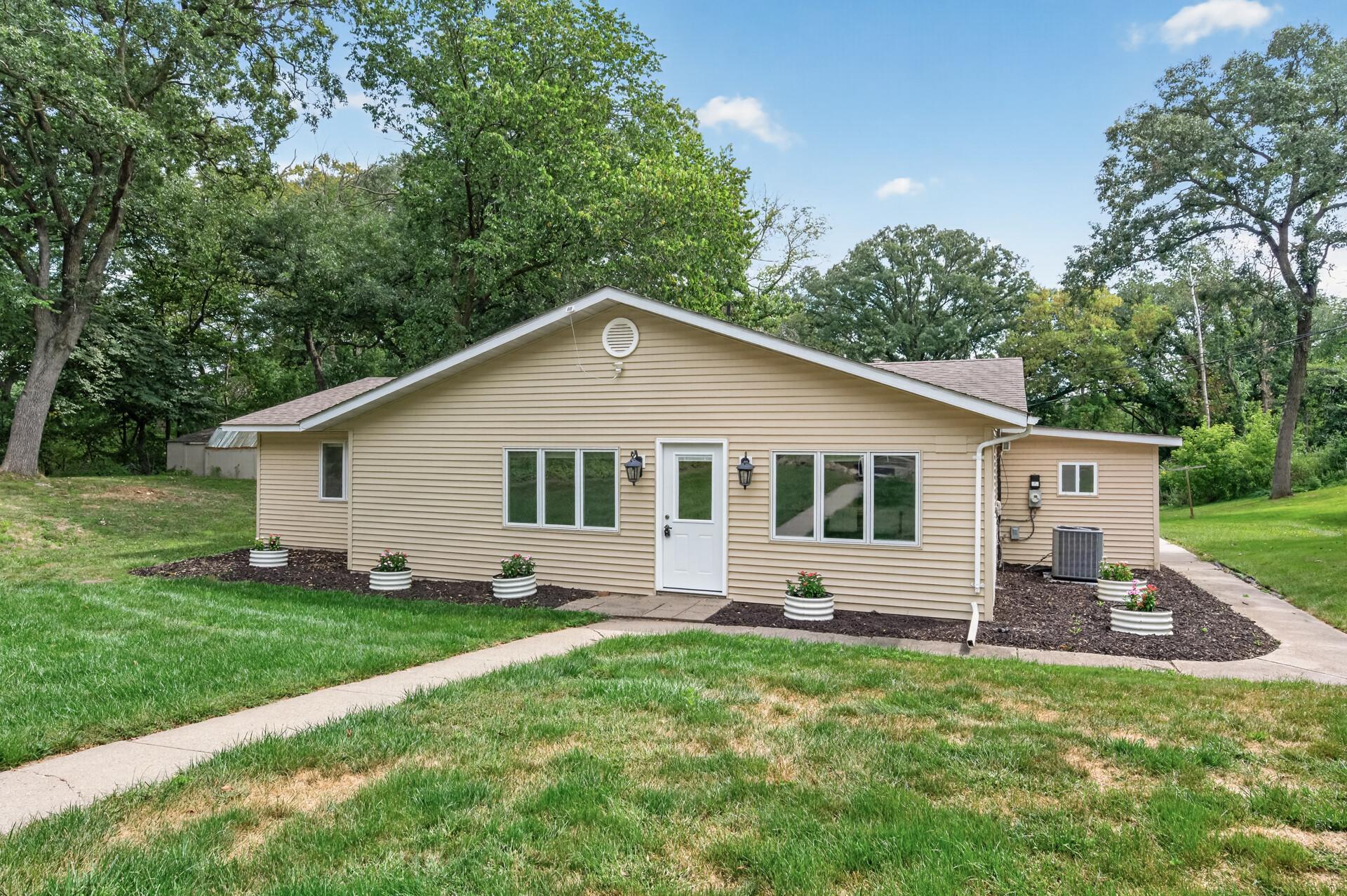 20192 Akin Rd, Farmington, MN 55024