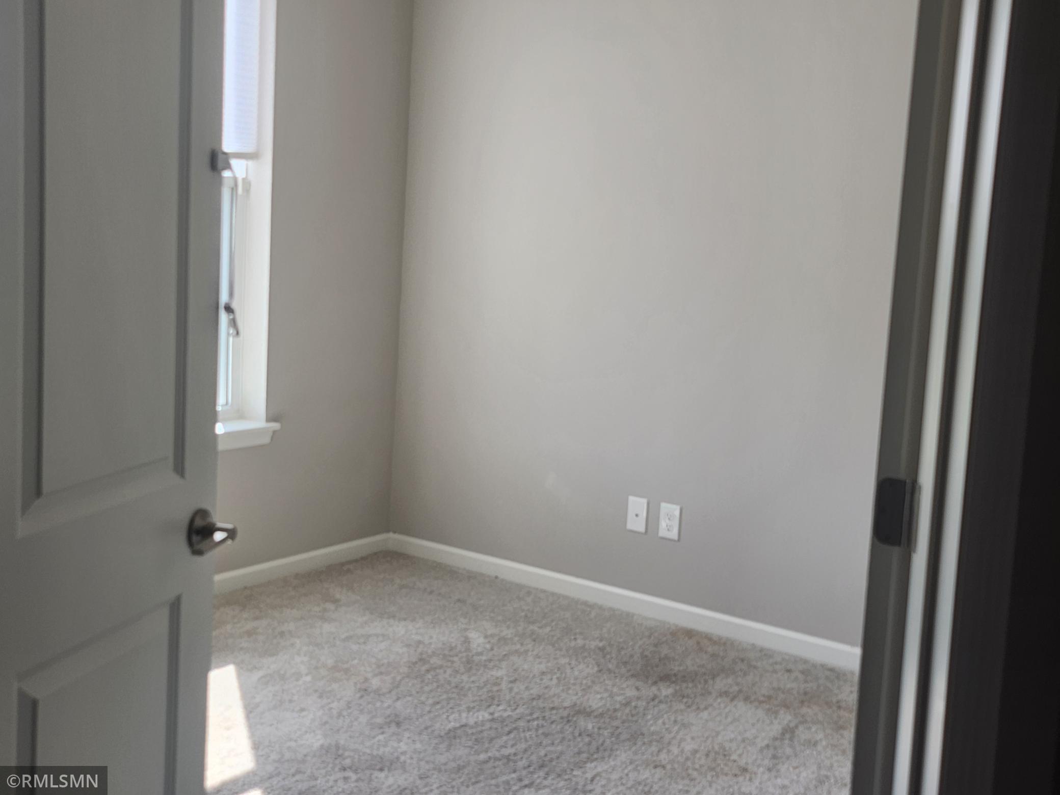 10267 Mcgregor Blvd, Woodbury, MN 55129