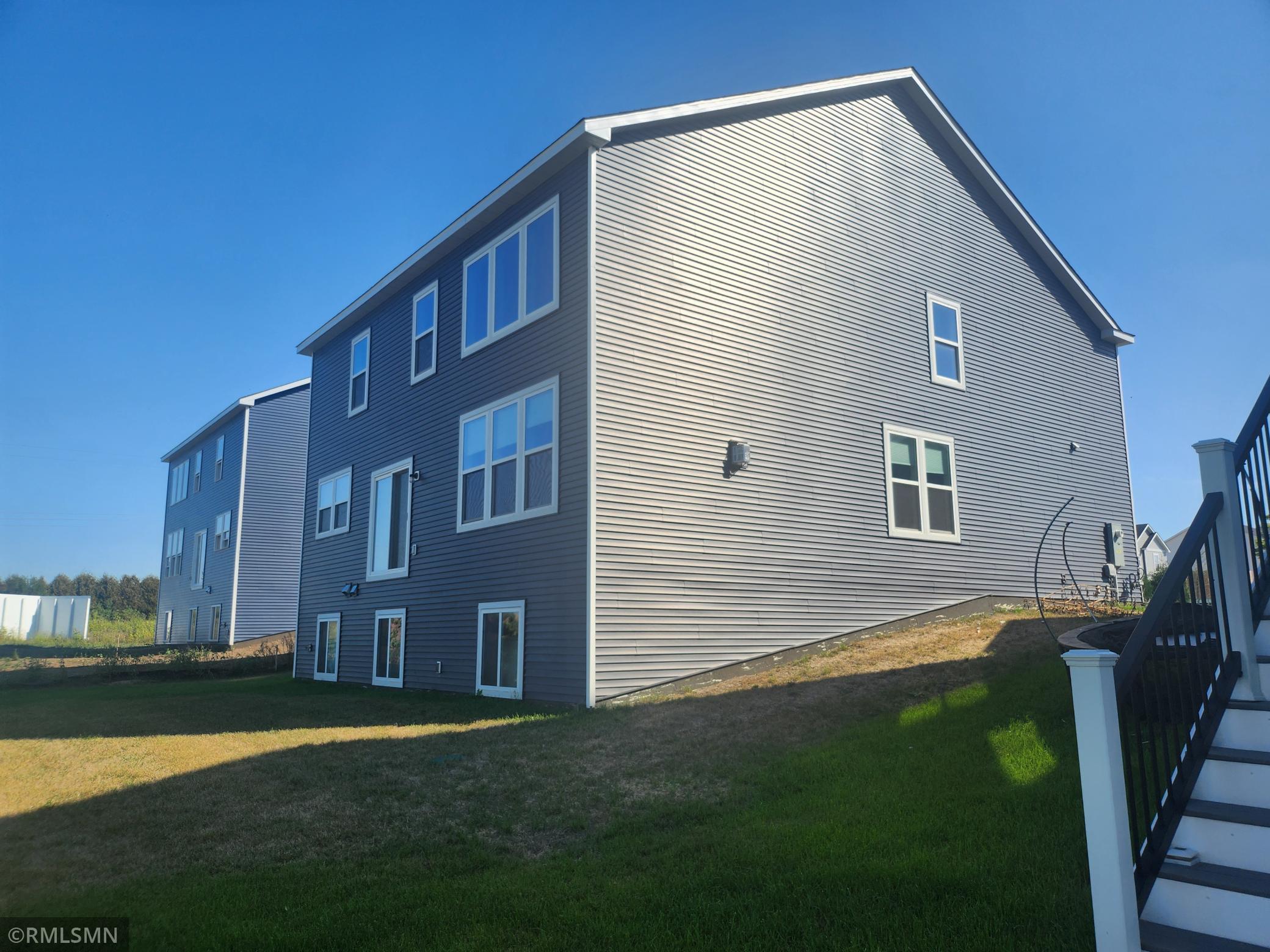 10267 Mcgregor Blvd, Woodbury, MN 55129