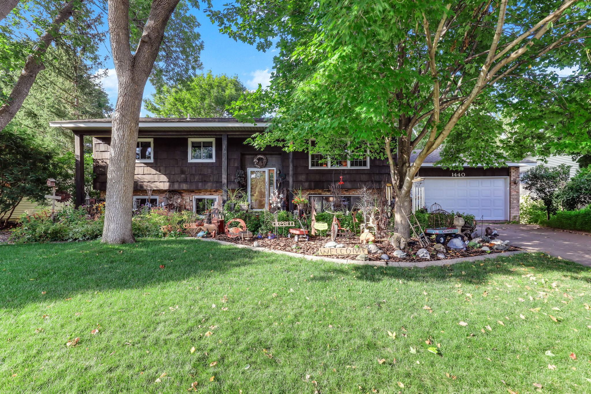 1440 17th St W, Hastings, MN 55033