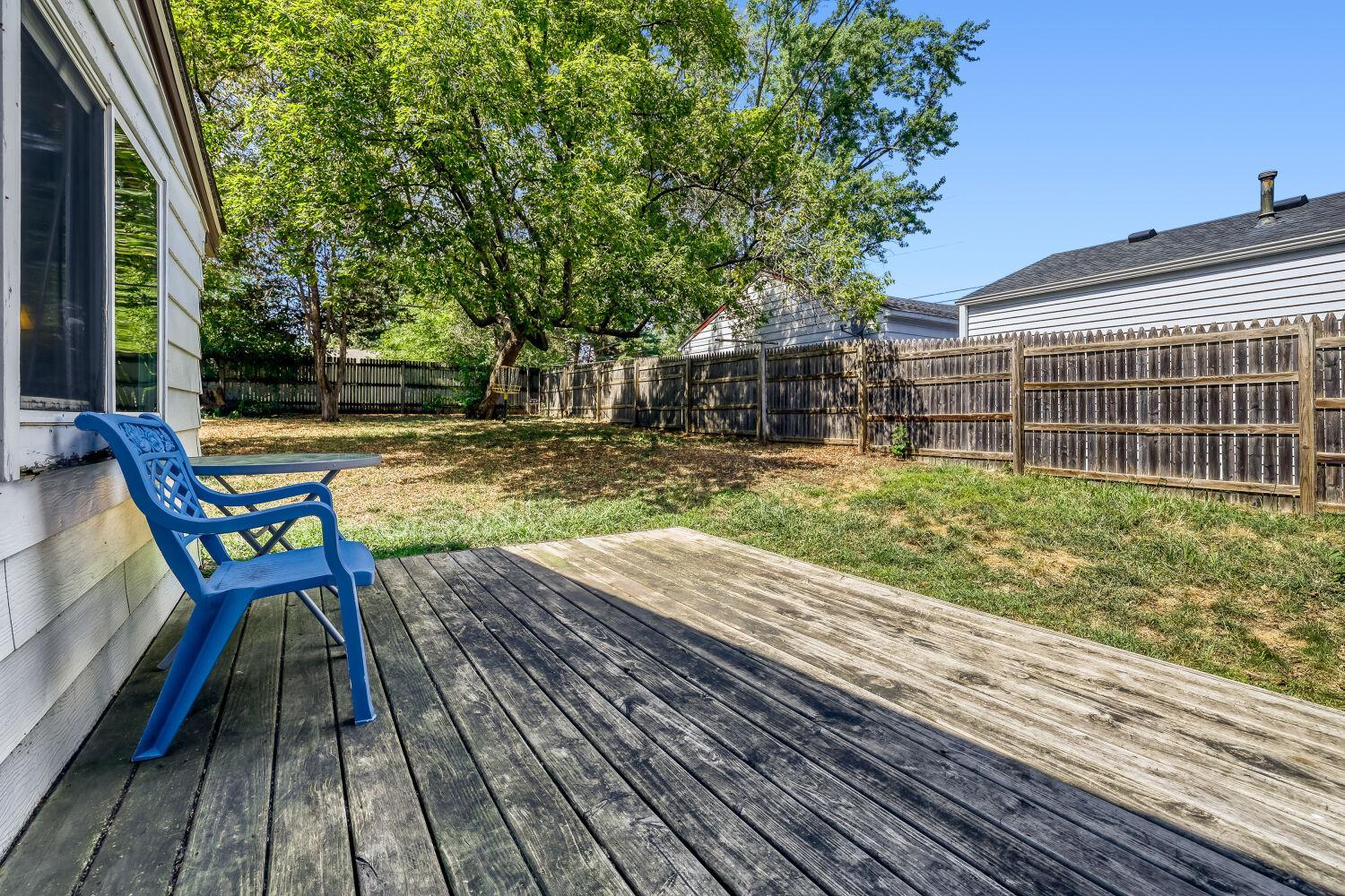 5850 2 1/2 St NE, Fridley, MN 55432
