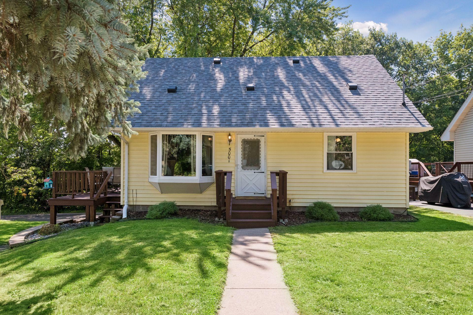 5001 Rosedale Rd, Mound, MN 55364