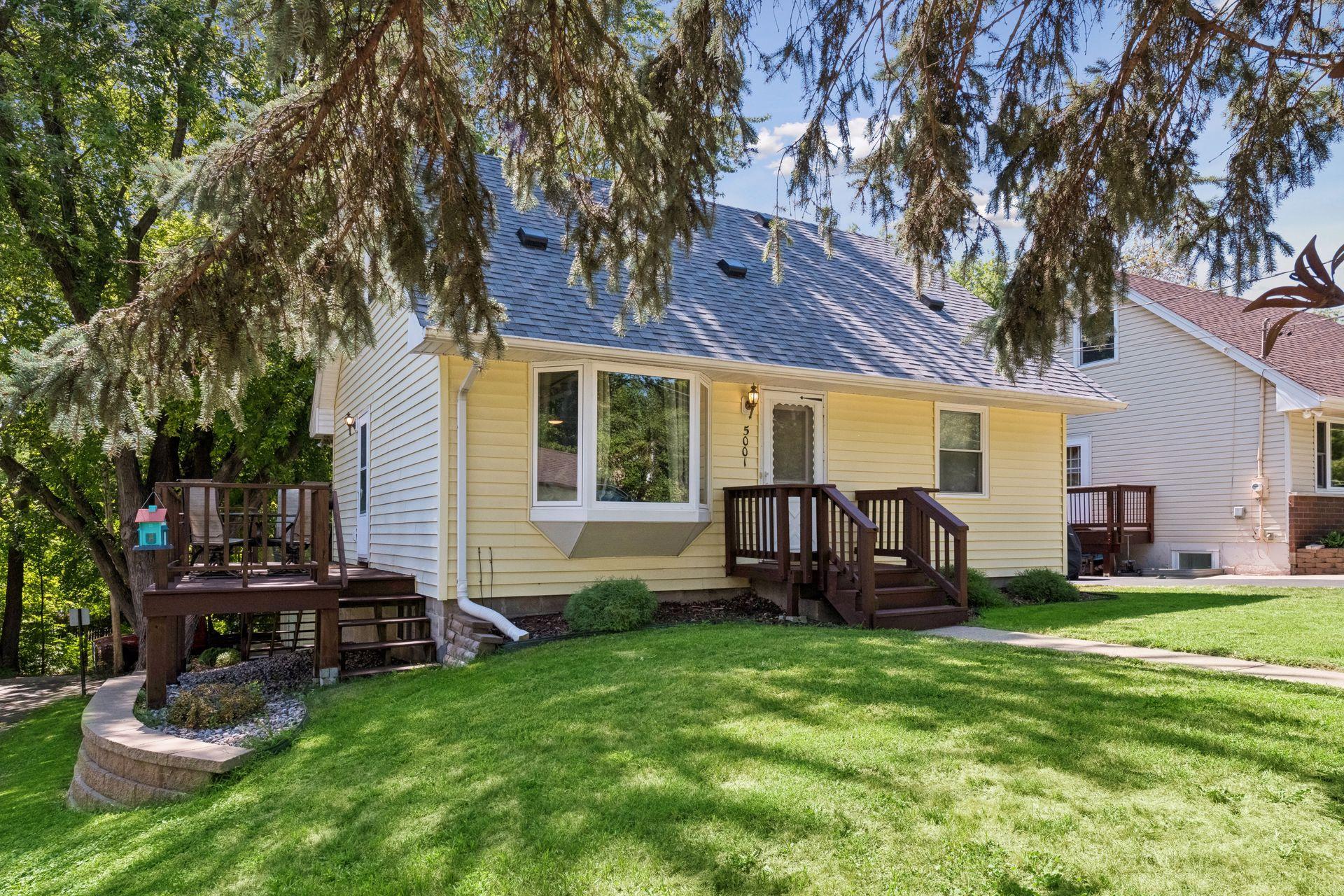 5001 Rosedale Rd, Mound, MN 55364