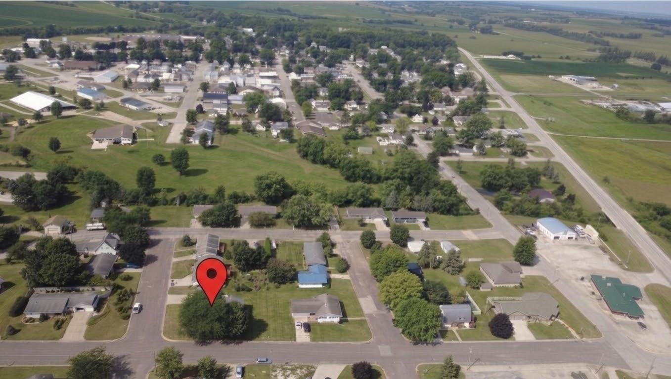 101 N Robert St, Mabel, MN 55954