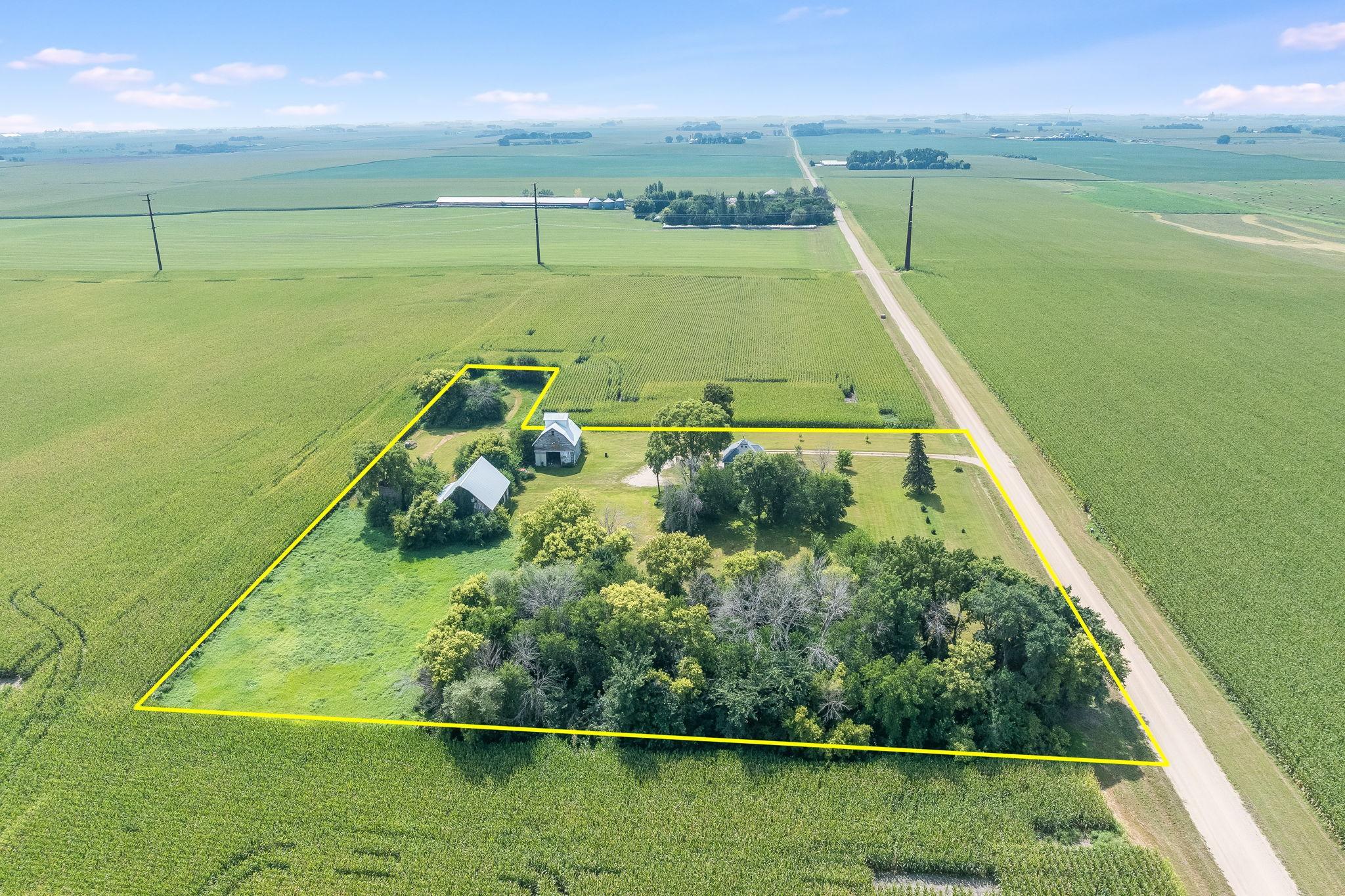 1668 150th Ave, Welcome, MN 56181