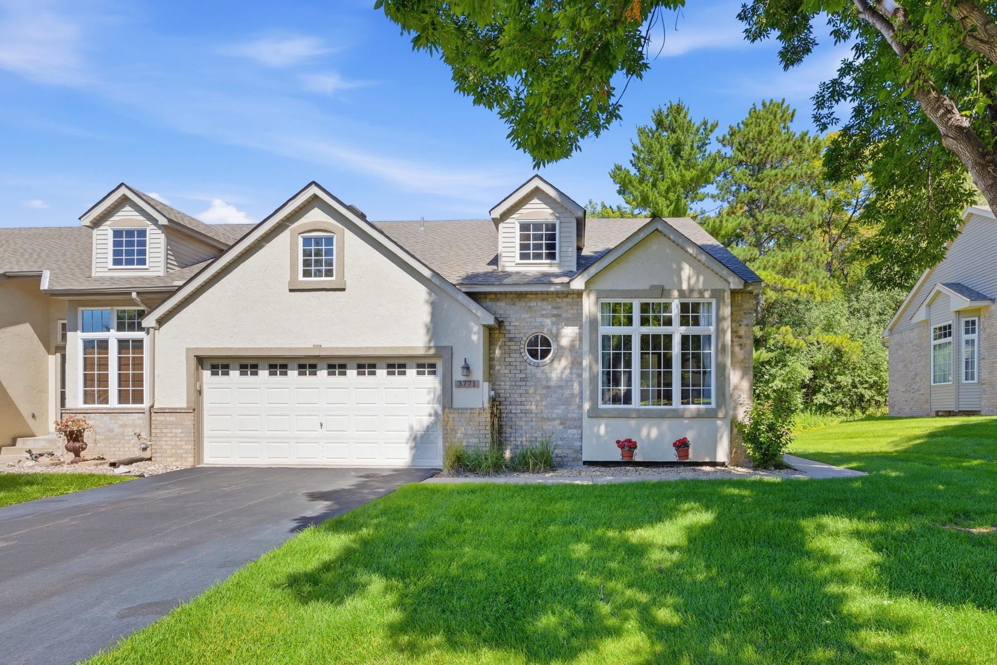 3771 Burgundy Dr, Eagan, MN 55122