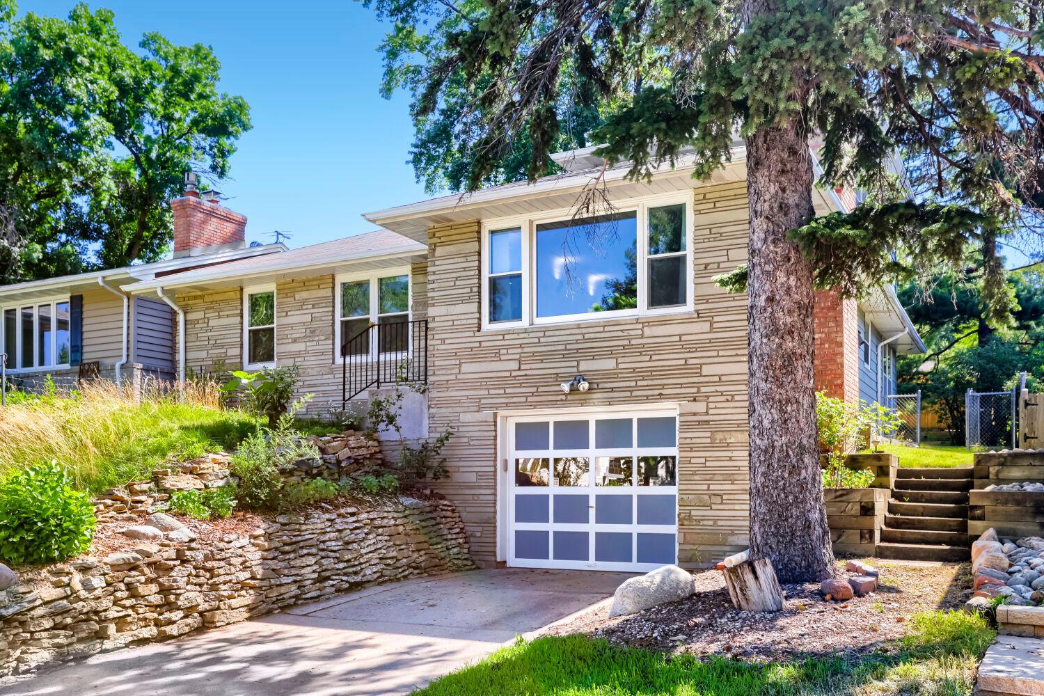 3407 Cleveland St NE, Minneapolis, MN 55418
