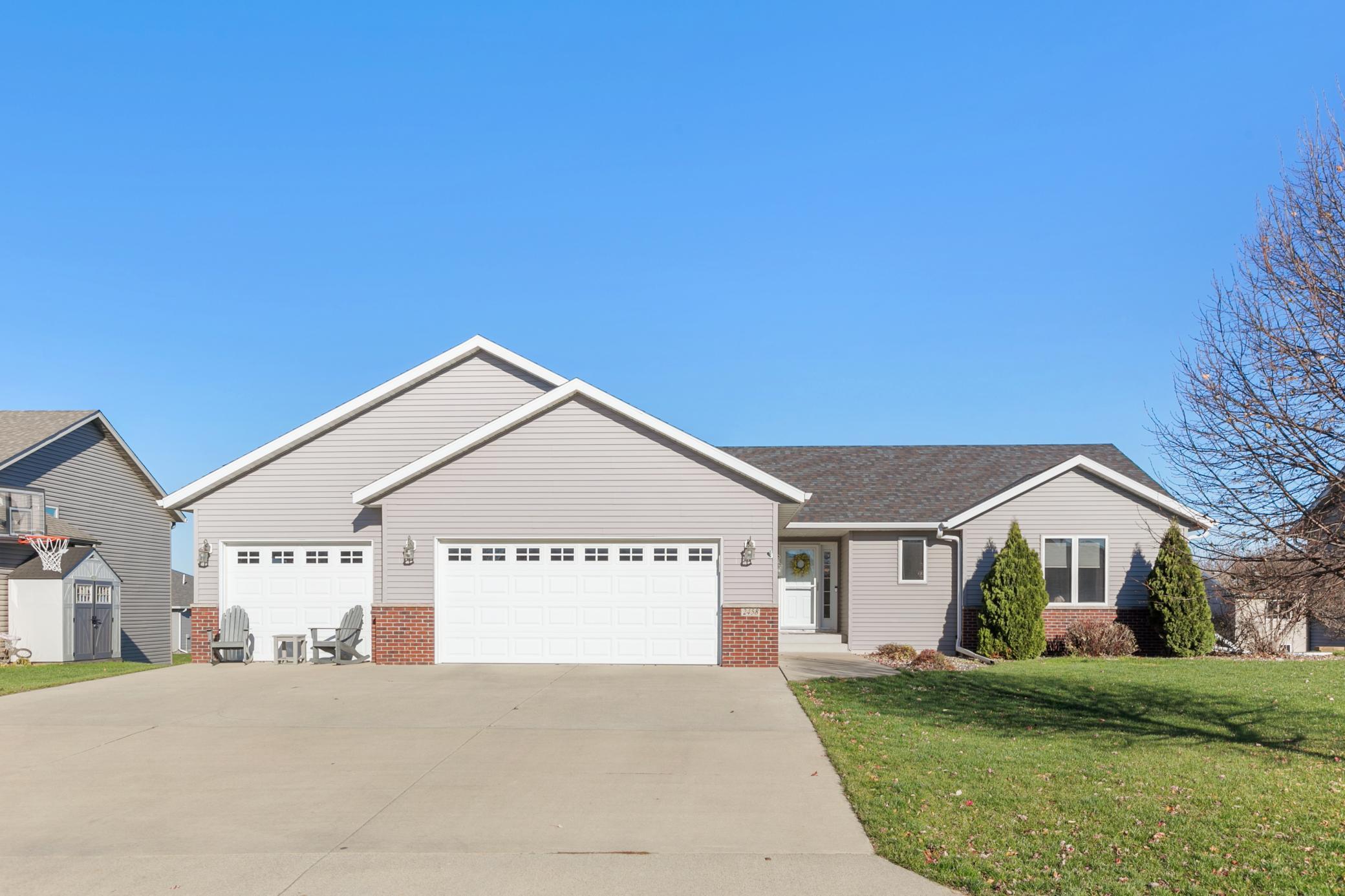 2458 Timberwood Ln NE, Owatonna, MN 55060