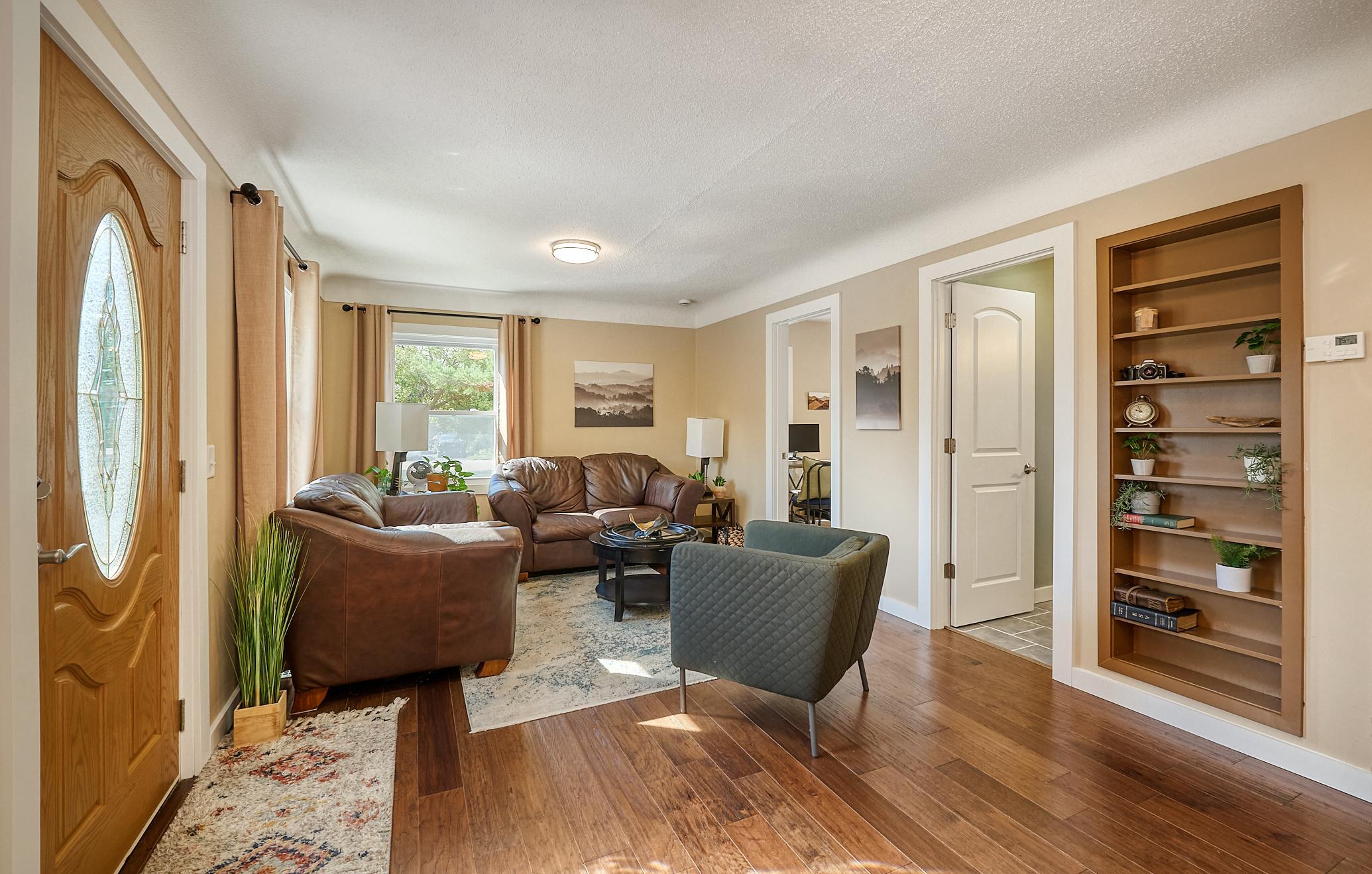 7525 Brunswick Ave N, Brooklyn Park, MN 55443