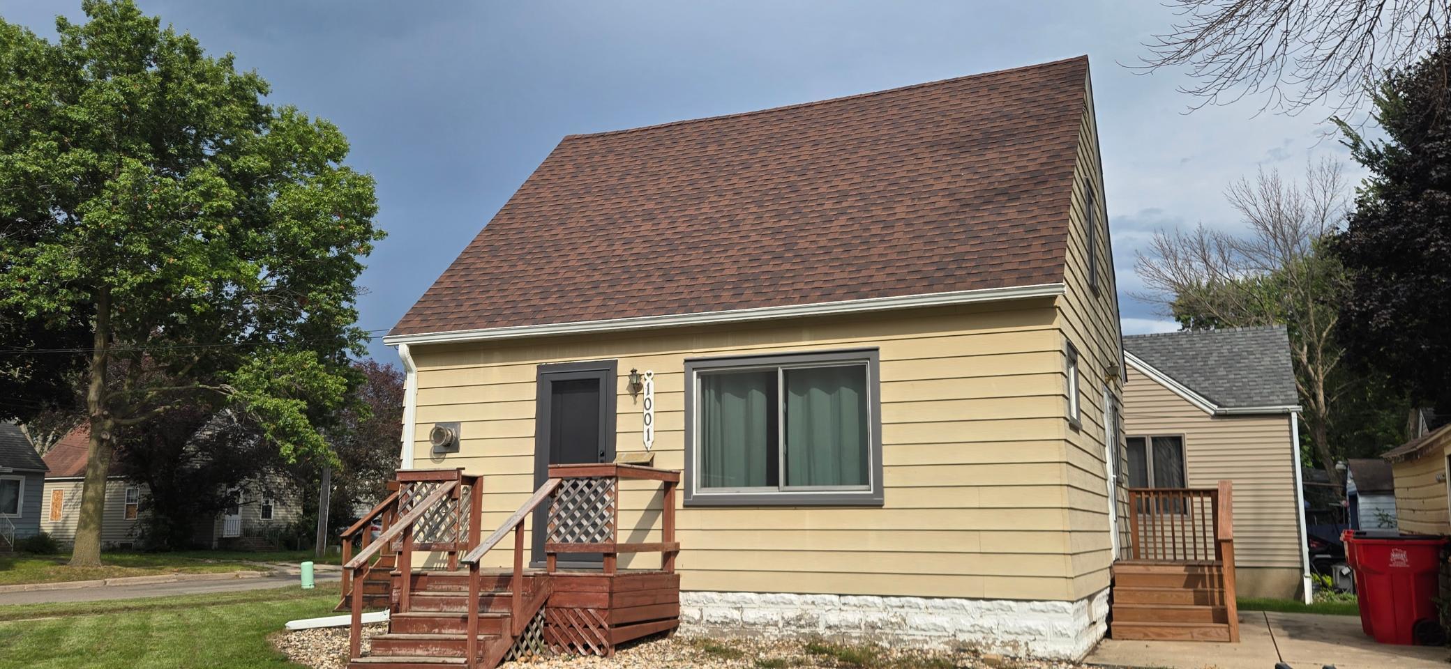 1001 8th St SE, Austin, MN 55912