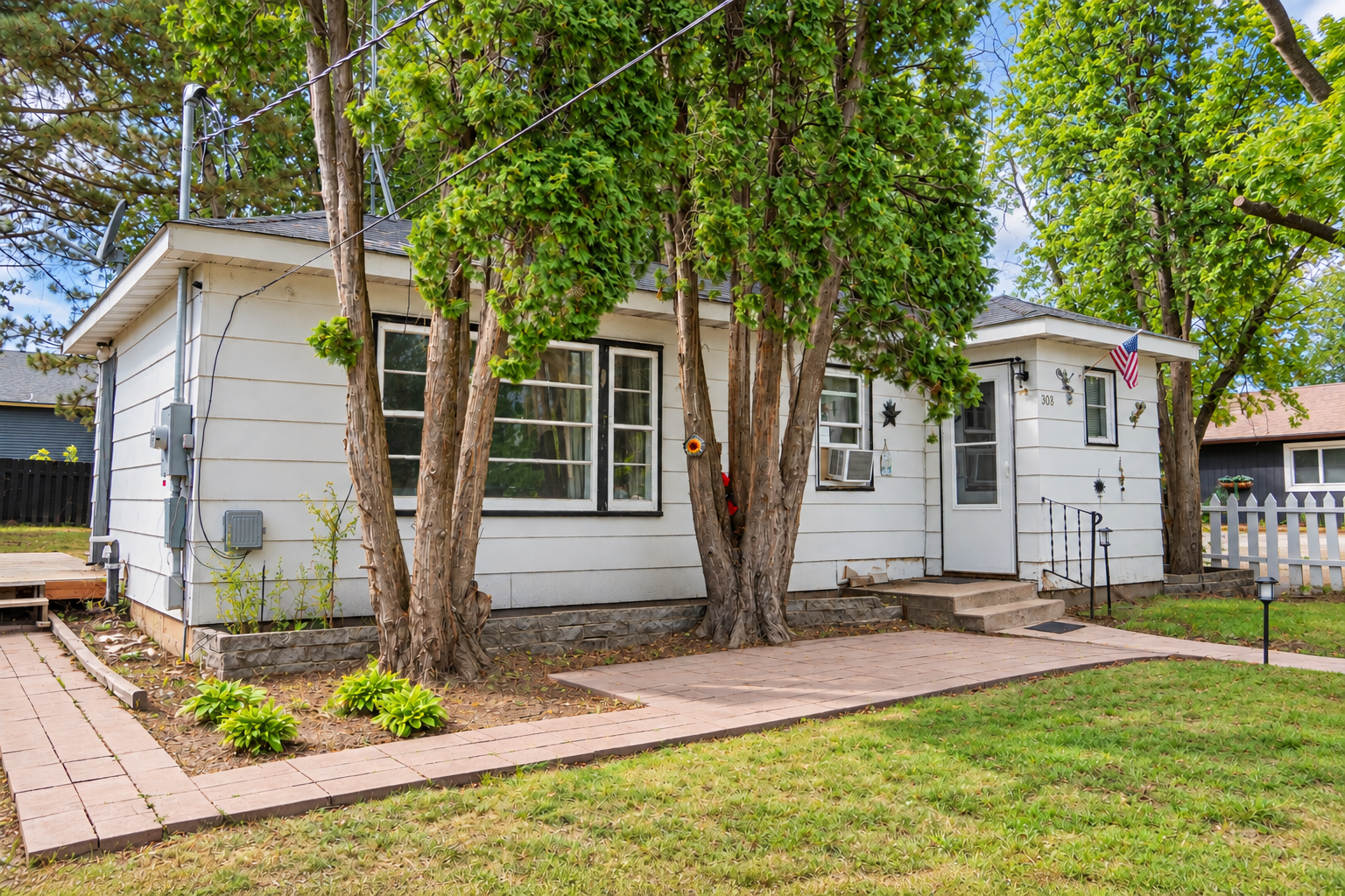 308 Roosevelt St, Alexandria, MN 56308