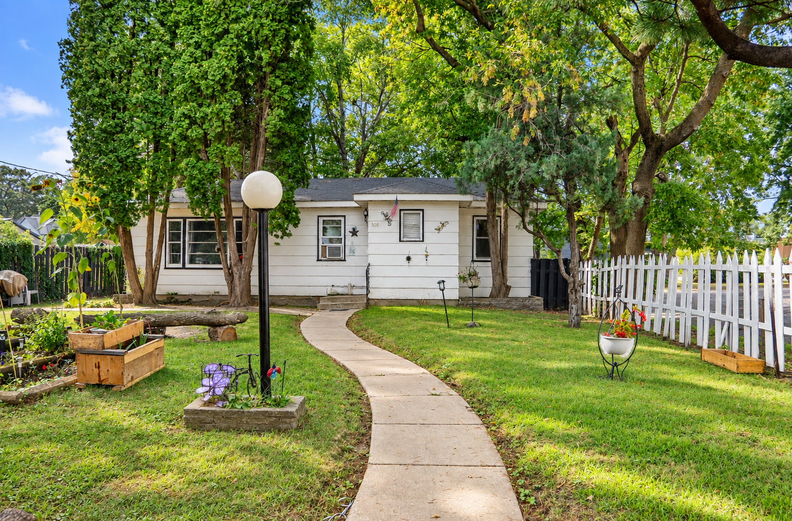 308 Roosevelt St, Alexandria, MN 56308