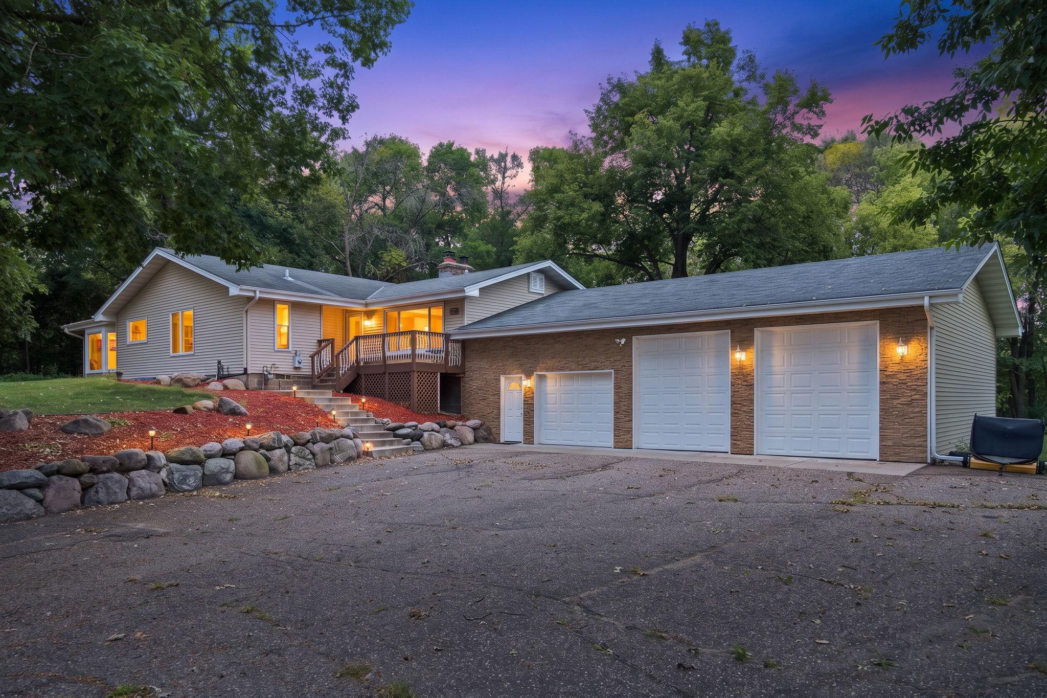 20840 Hidden Ponds Dr, Rogers, MN 55374