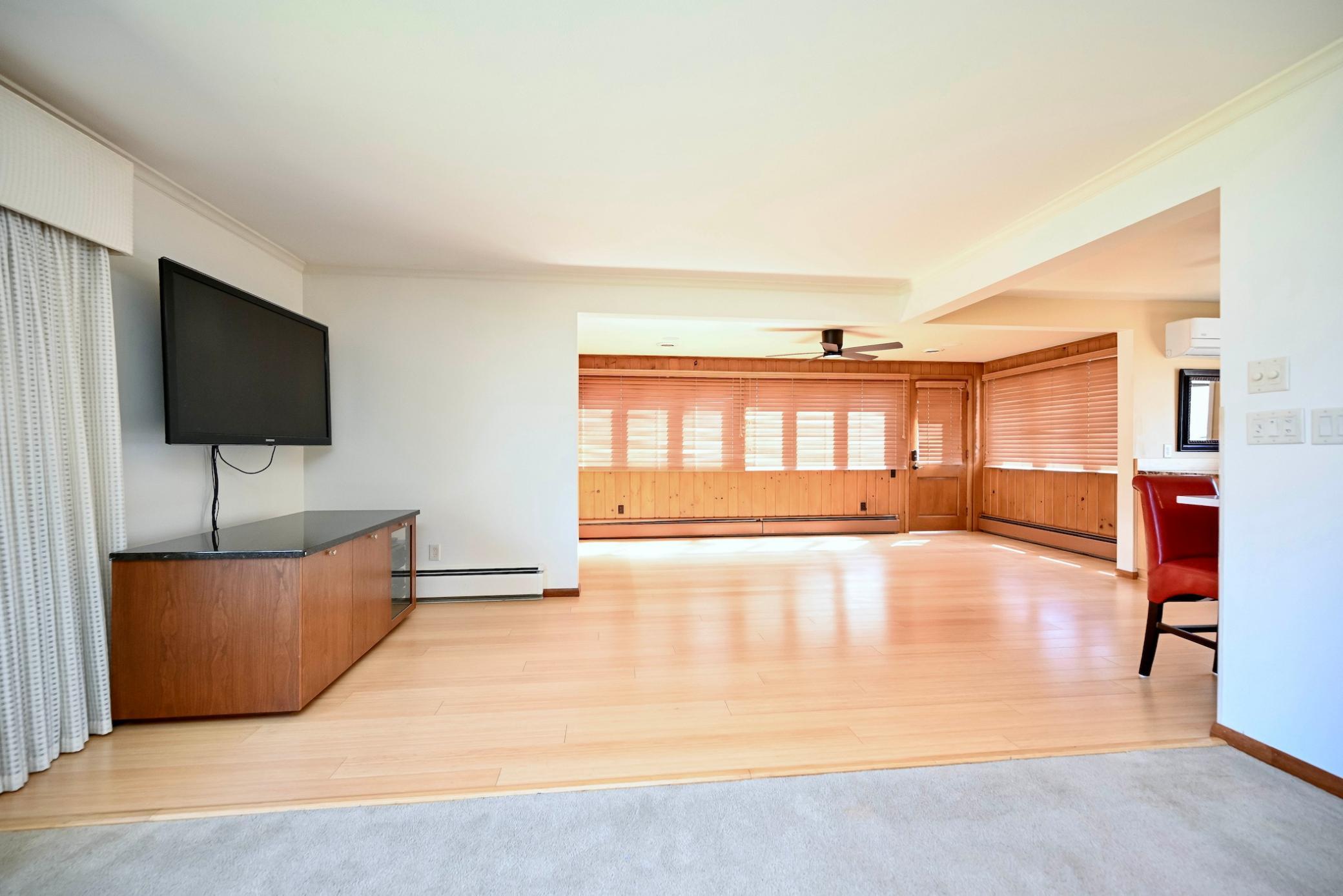 65 E Broadway St, Winona, MN 55987