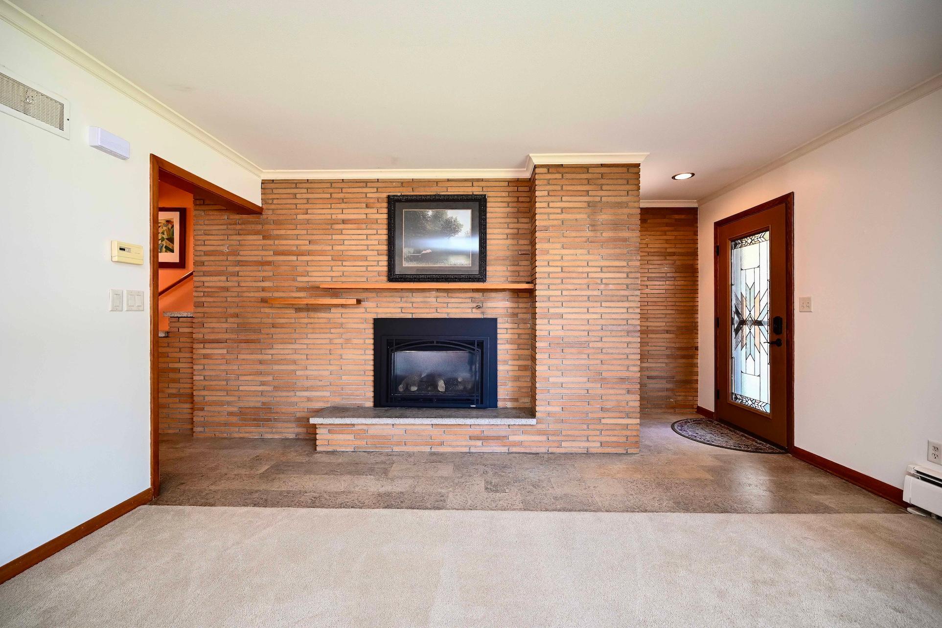 65 E Broadway St, Winona, MN 55987
