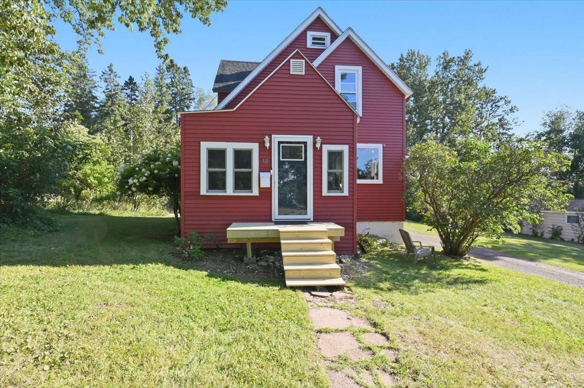 12 W Winona St, Duluth, MN 55803