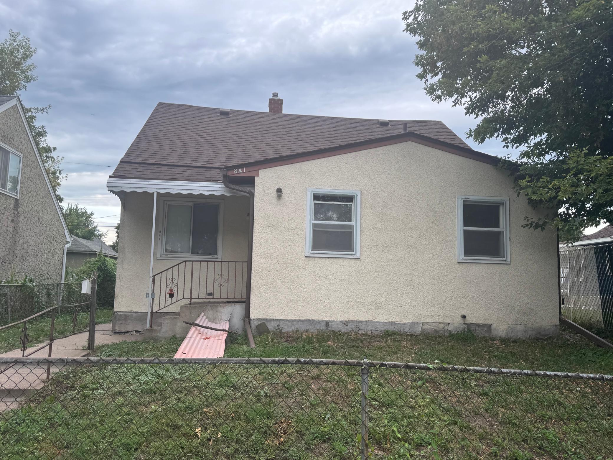 841 Case Ave, Saint Paul, MN 55106