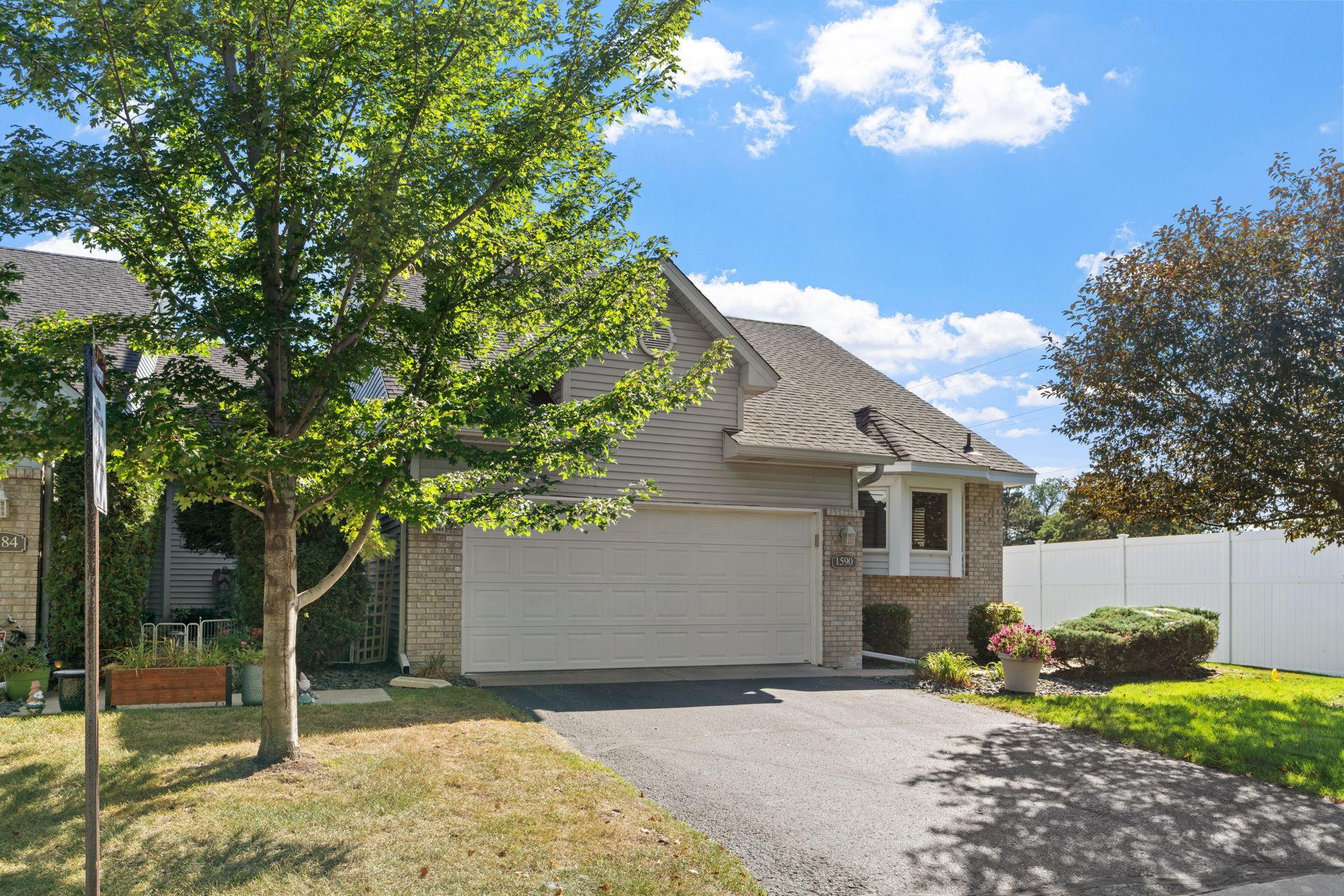 1590 126th Ln NW, Coon Rapids, MN 55448