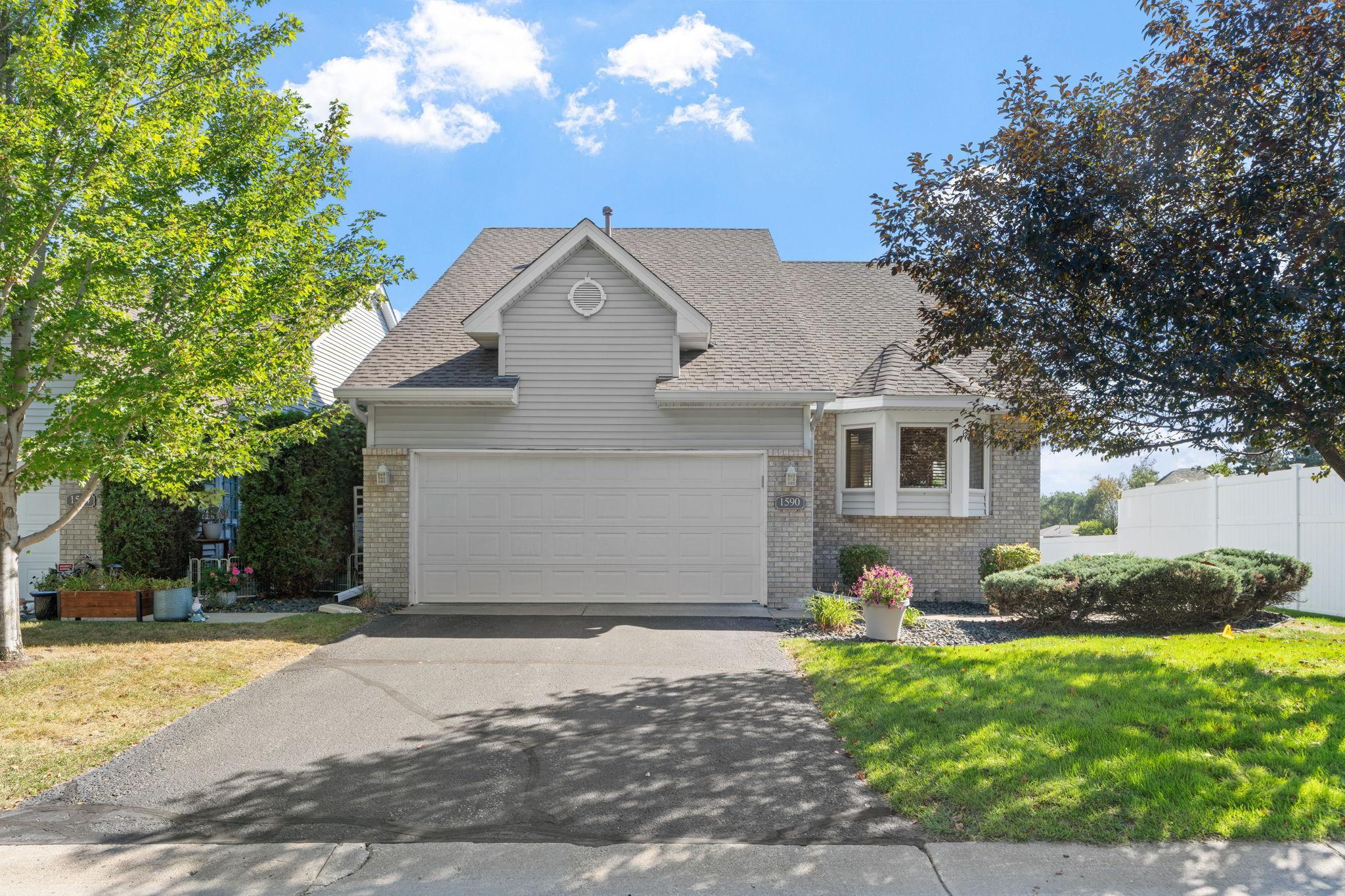 1590 126th Ln NW, Coon Rapids, MN 55448