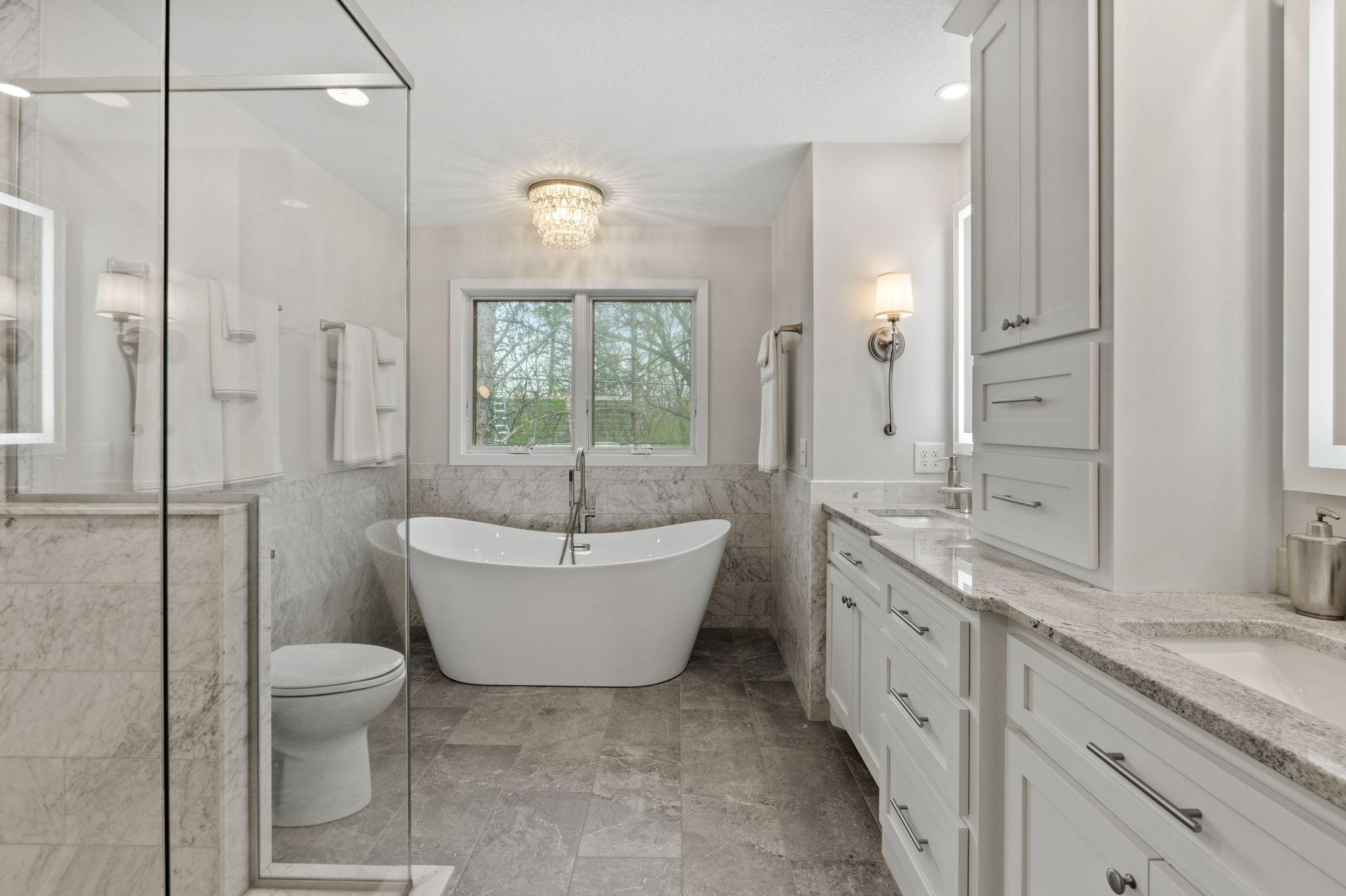 5811 Shannon Dr, Edina, MN 55439