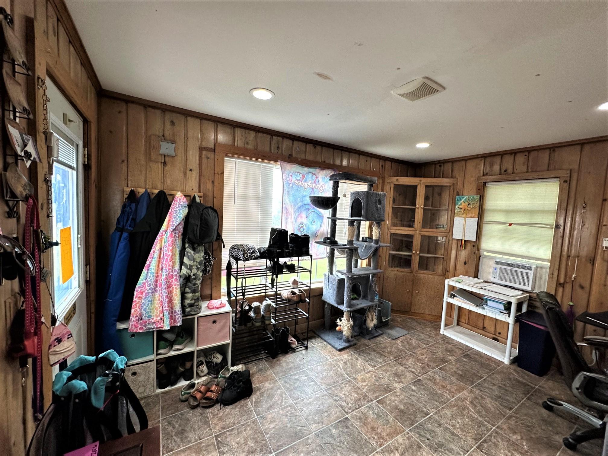 559 S 1st St, Montevideo, MN 56265