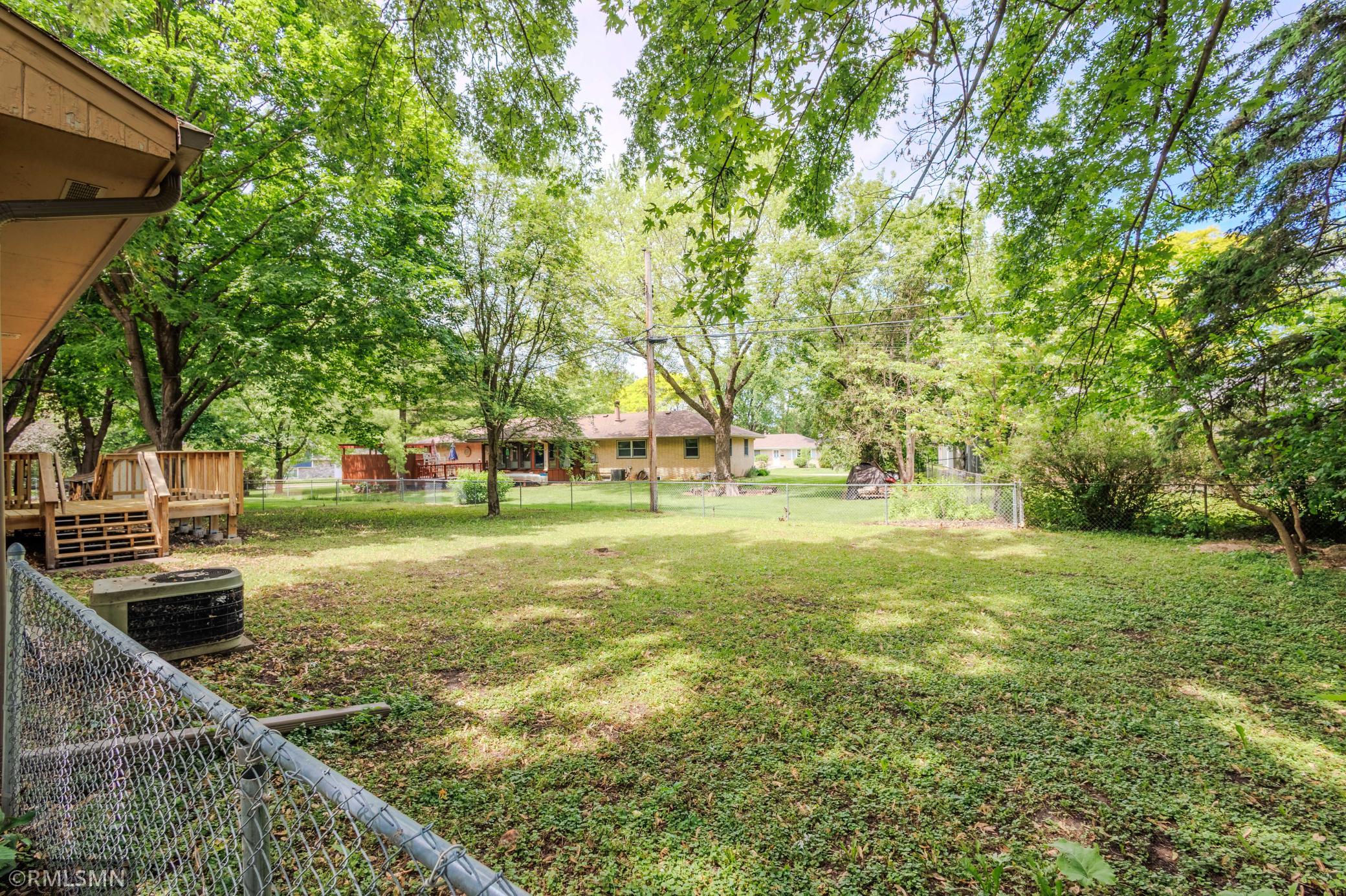 8324 62nd Ave N, Brooklyn Park, MN 55428