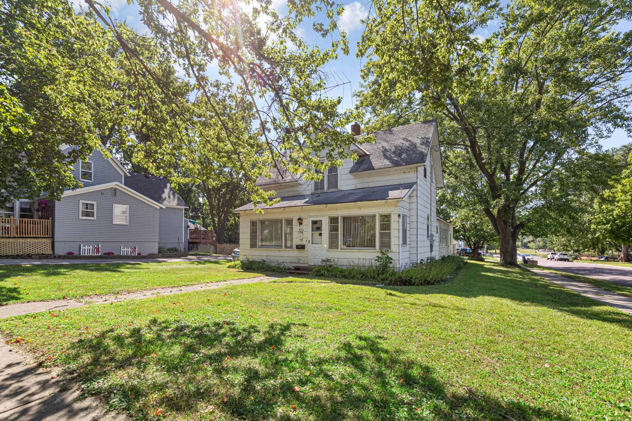 932 3rd Ave NW, Faribault, MN 55021