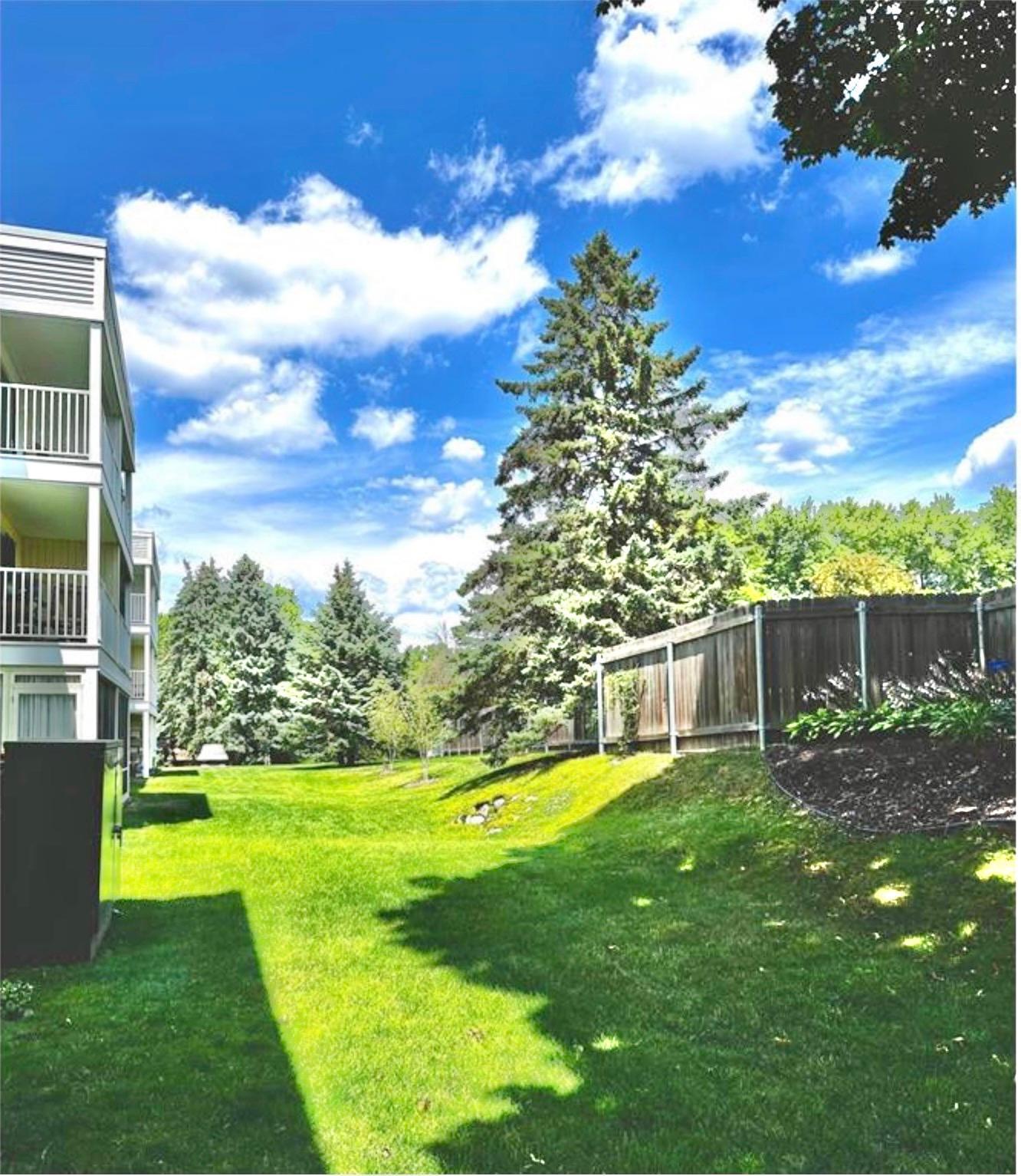132 Demont Ave E #326, Little Canada, MN 55117