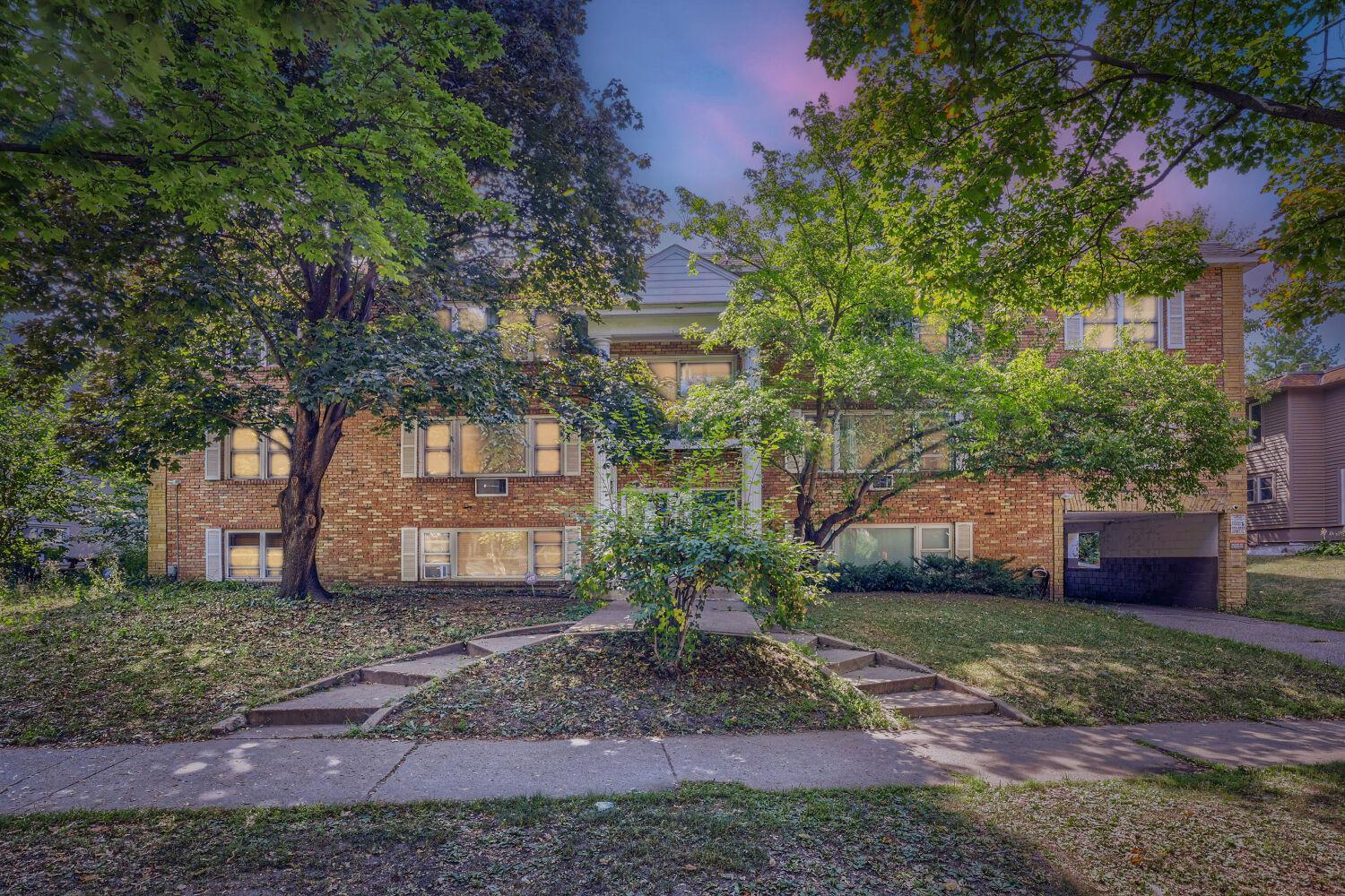 415 Ridgewood Ave #101, Minneapolis, MN 55403