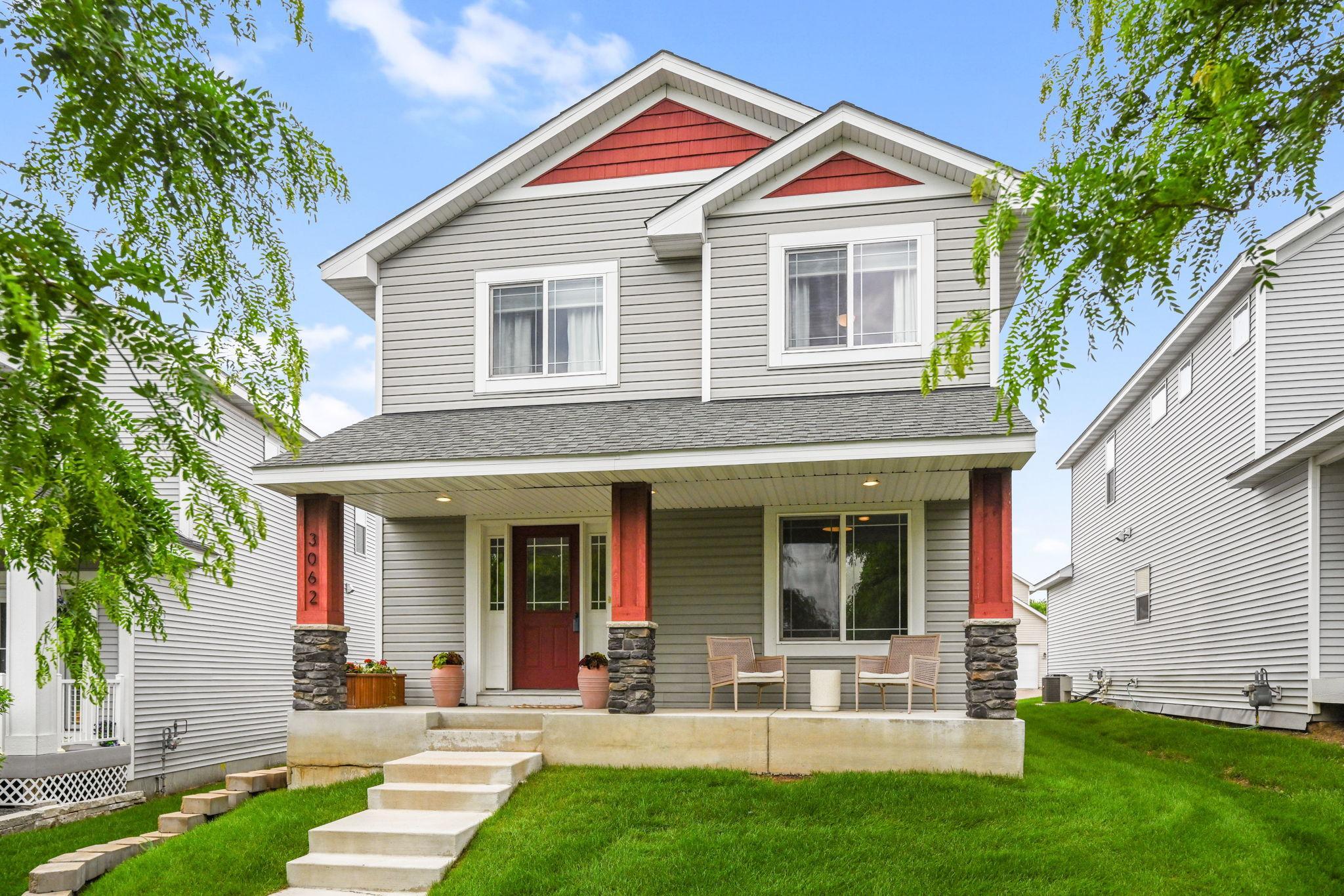 3062 Walden Dr, Chaska, MN 55318