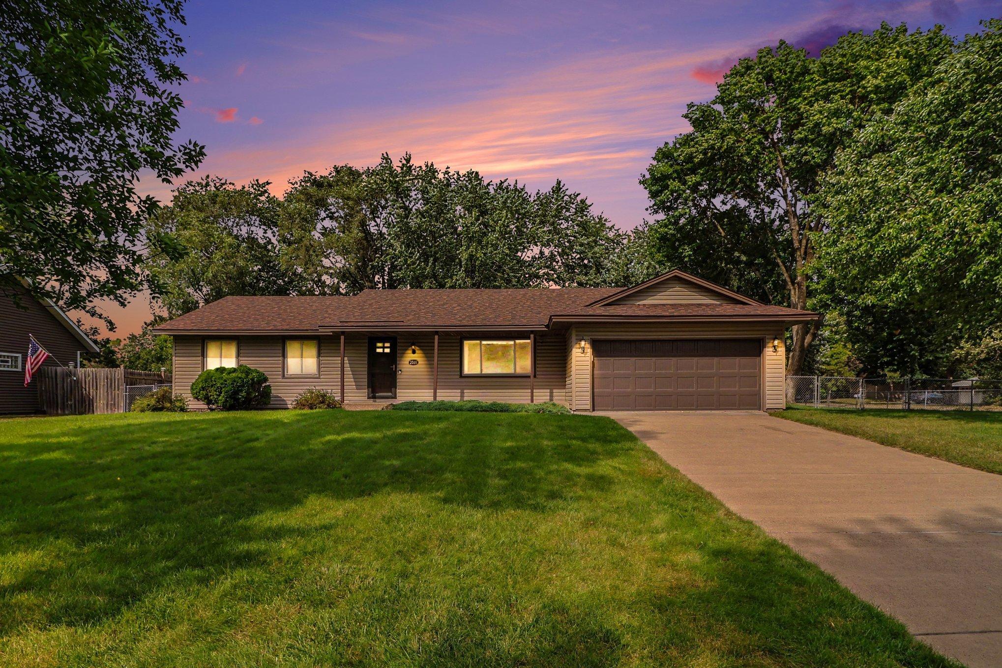 2001 102nd Ave NW, Coon Rapids, MN 55433
