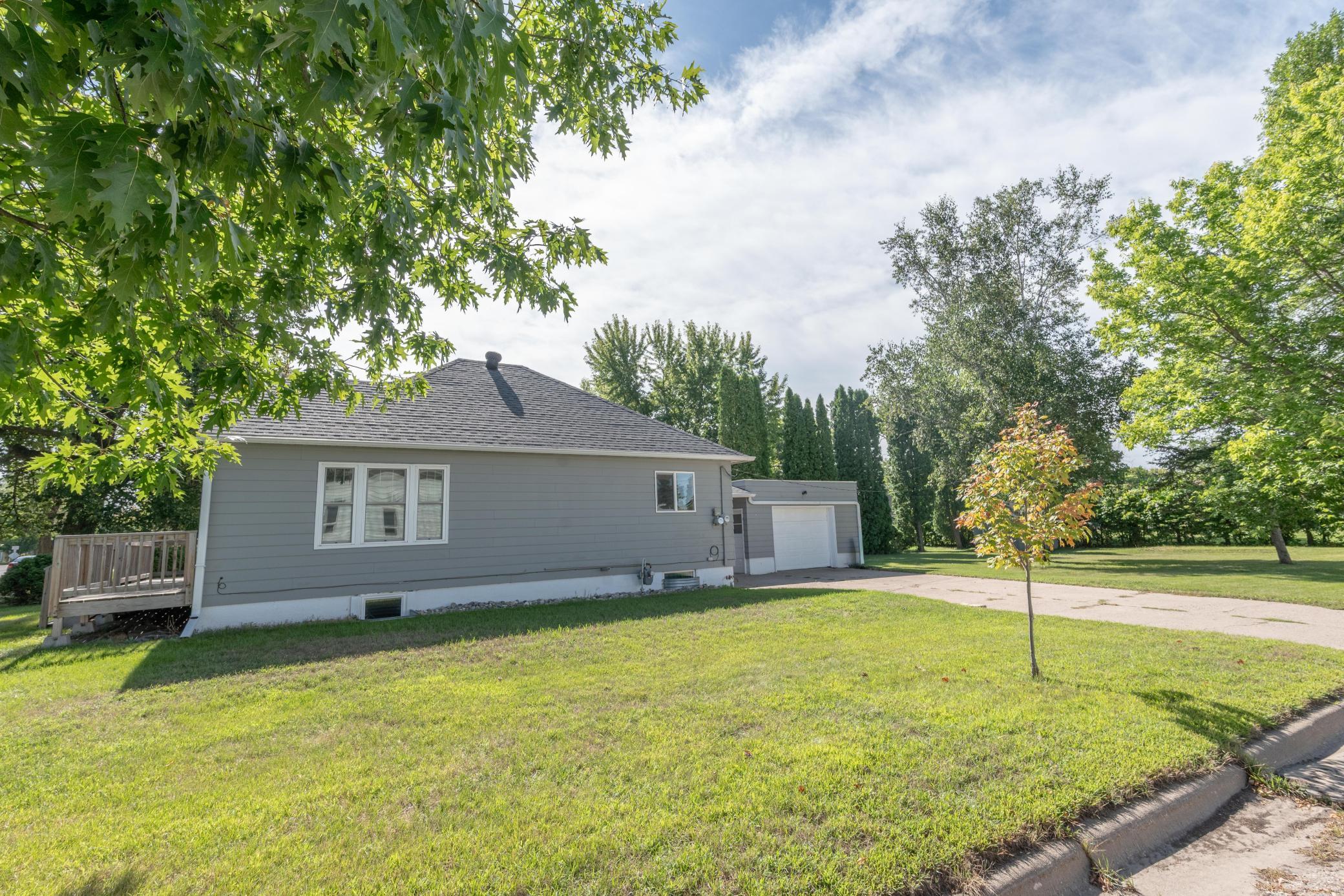 457 2nd St SW, Perham, MN 56573