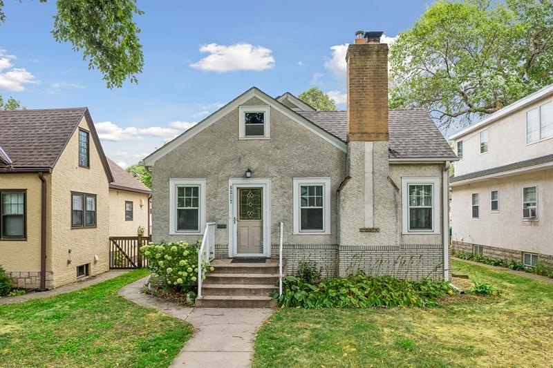 5217 Columbus Ave, Minneapolis, MN 55417