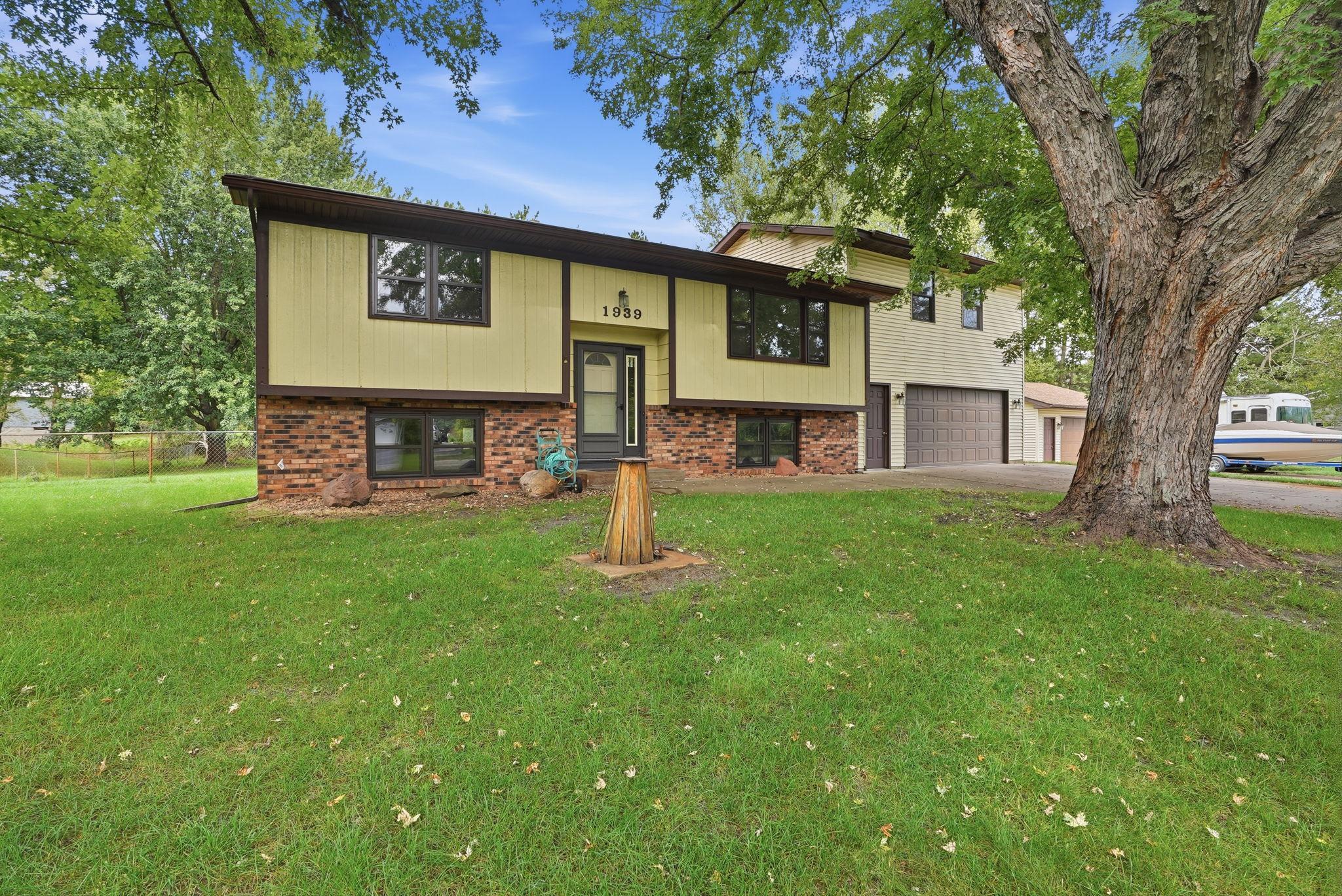 1939 168th Ave NE, Ham Lake, MN 55304