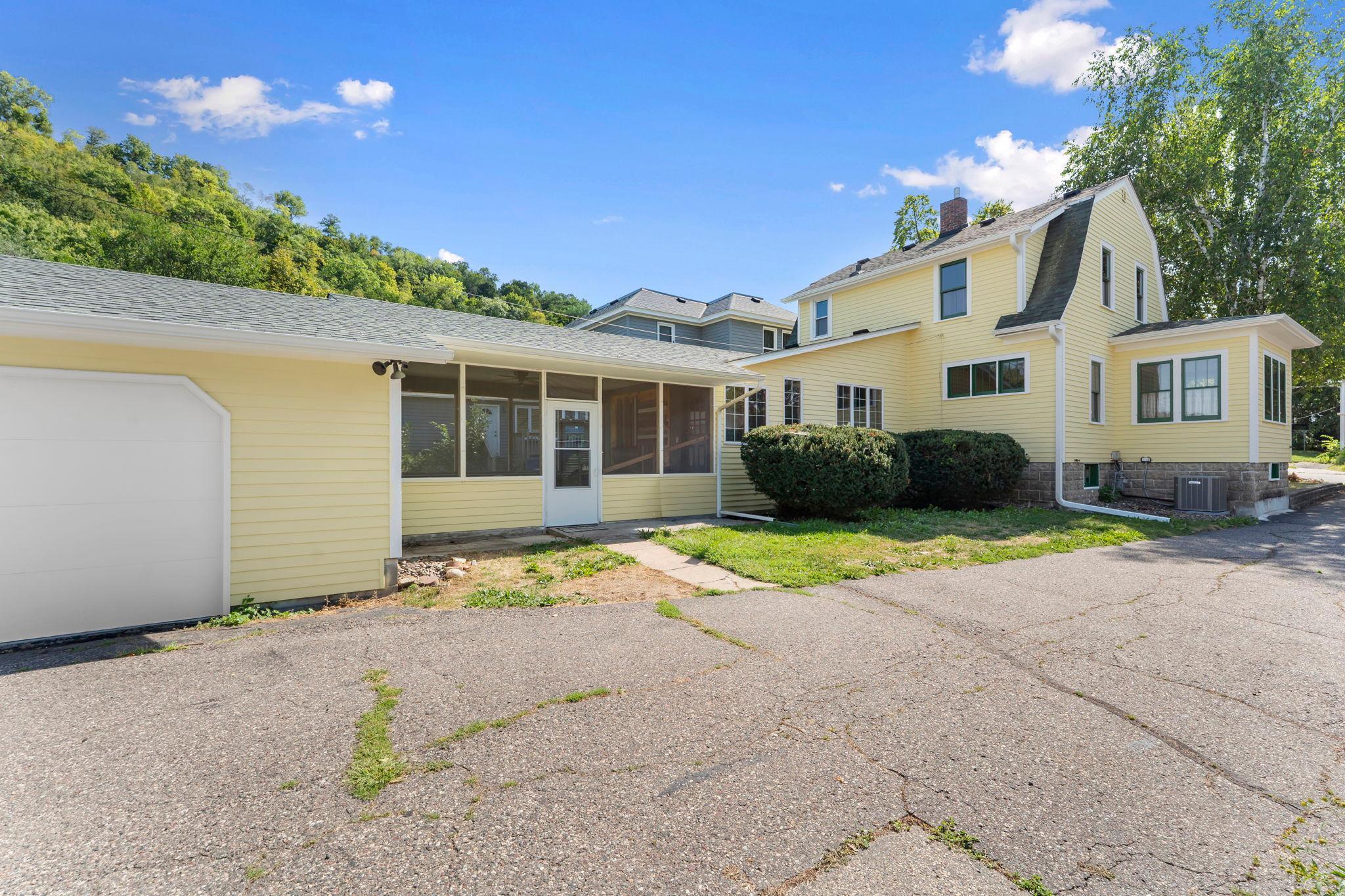 719 Potter St, Red Wing, MN 55066