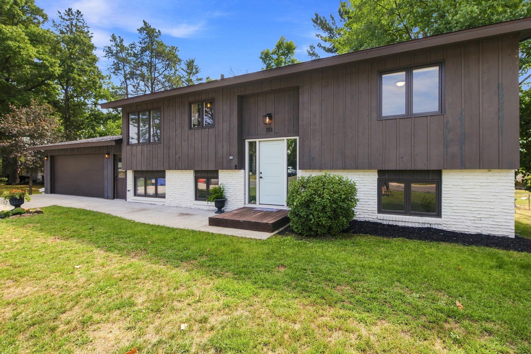 151 Riverside St, Mora, MN 55051