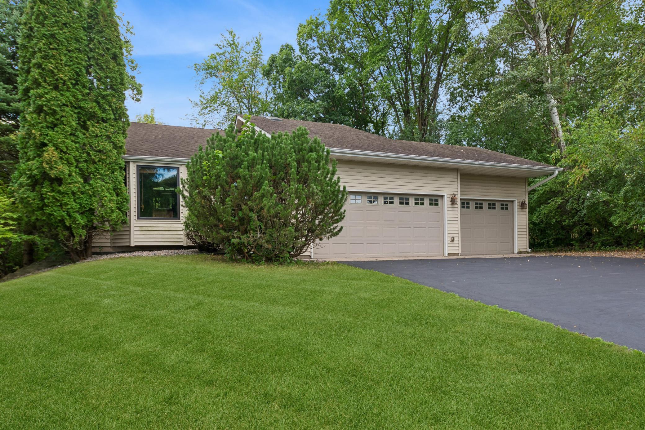 17388 Jaguar Pa, Lakeville, MN 55044